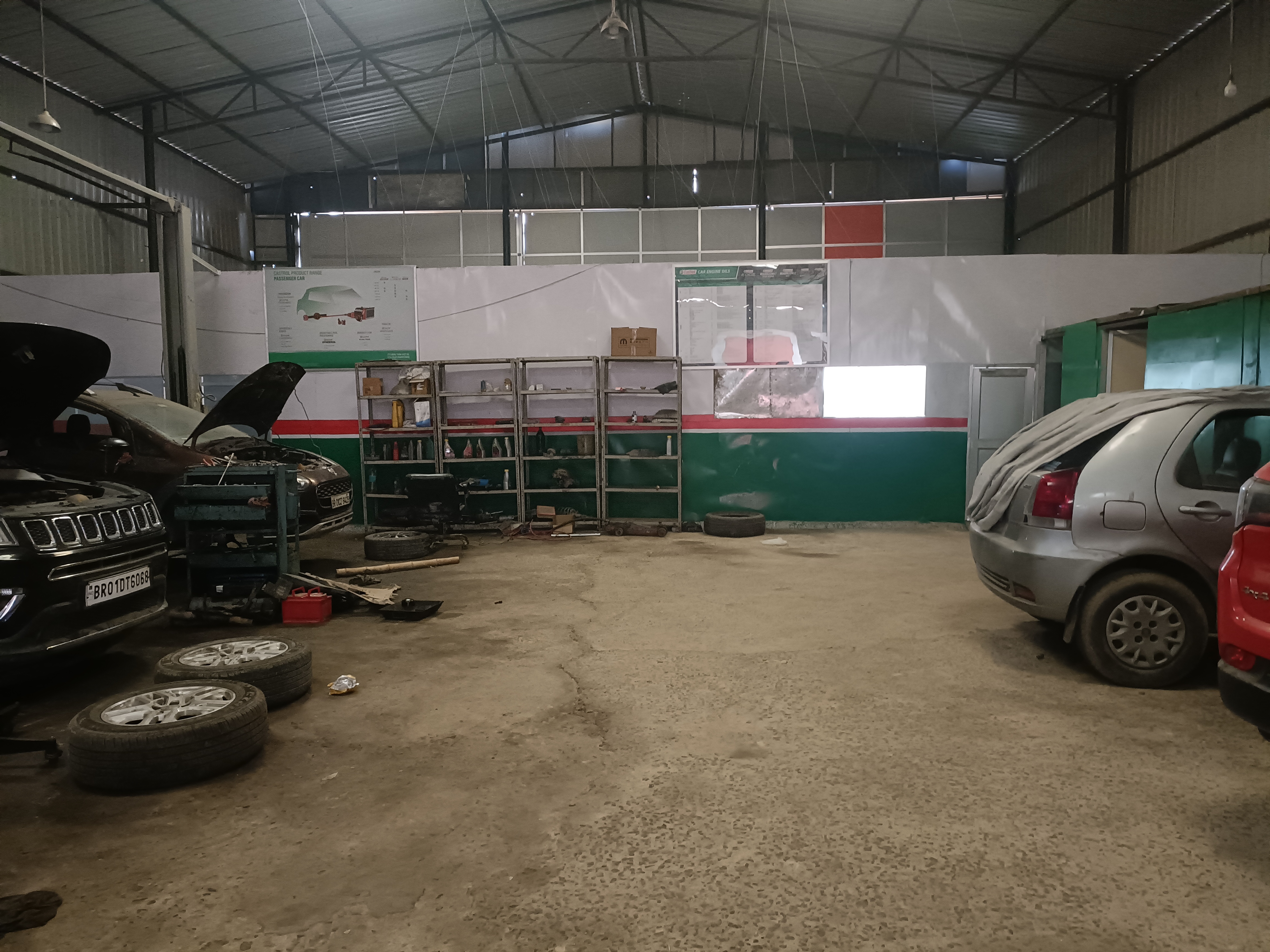 Castrol Auto Service - Phaijawa, Patna