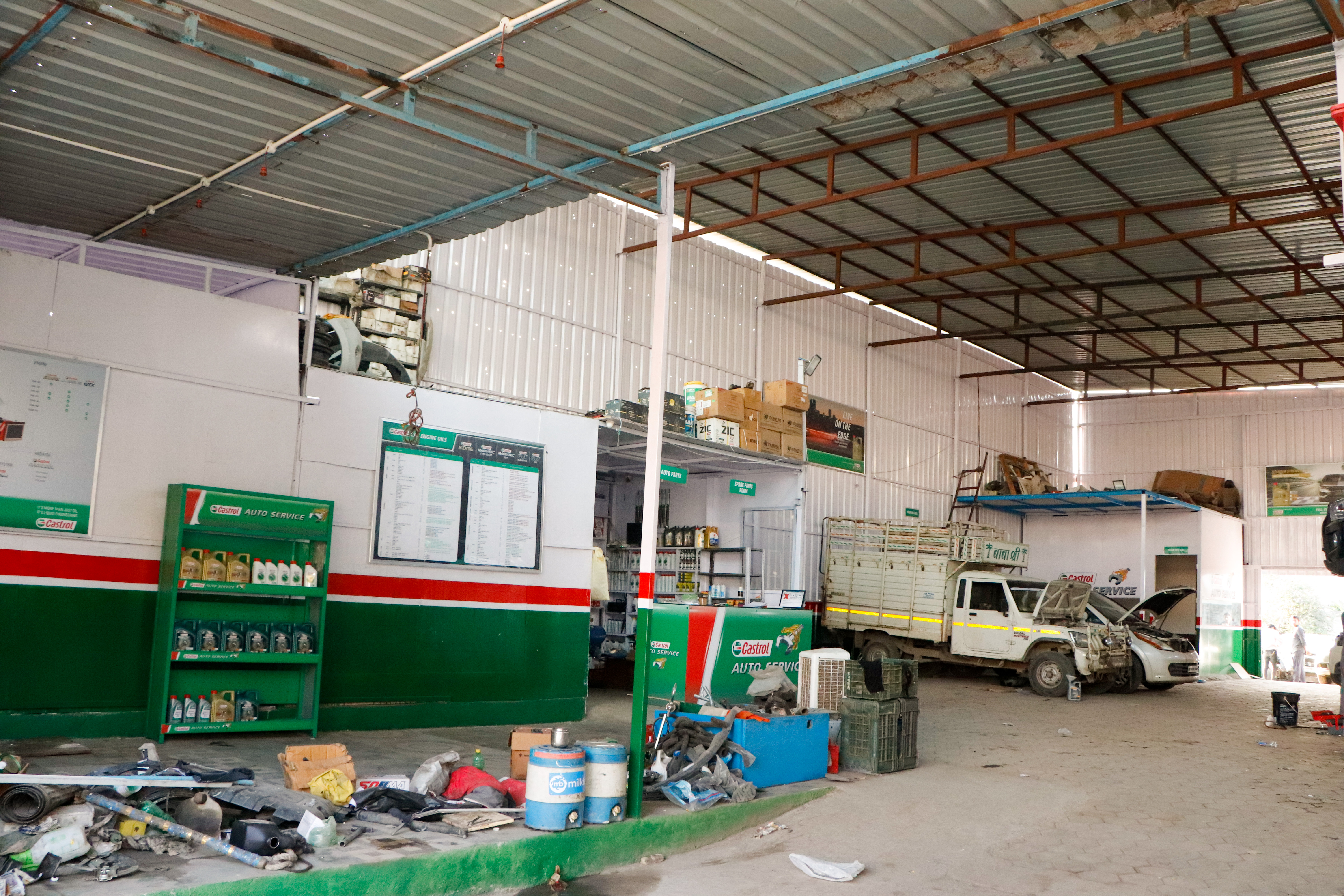 Castrol Auto Service - Mangliya, Indore
