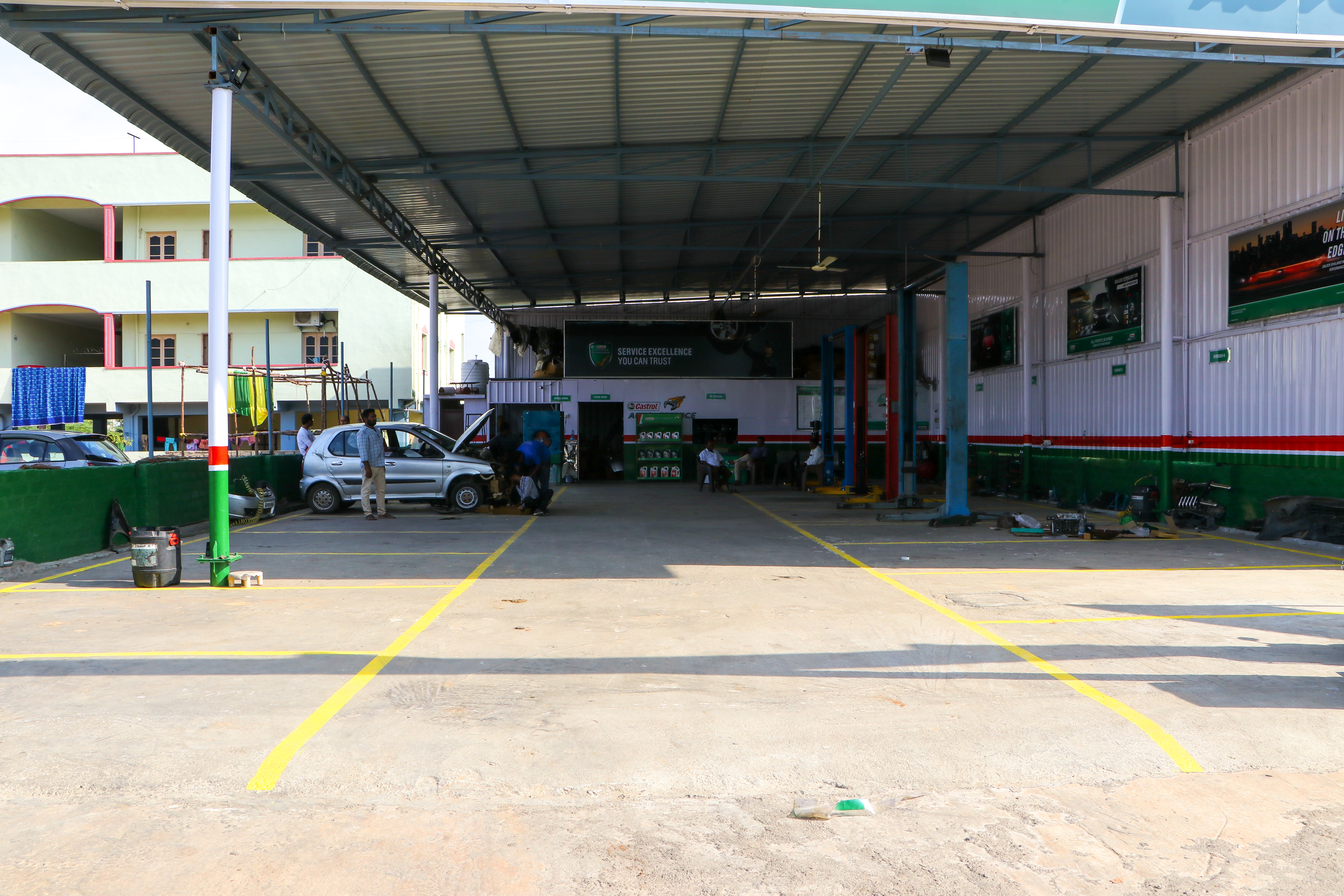 Castrol Auto Service - Rotary Nagar, Khammam