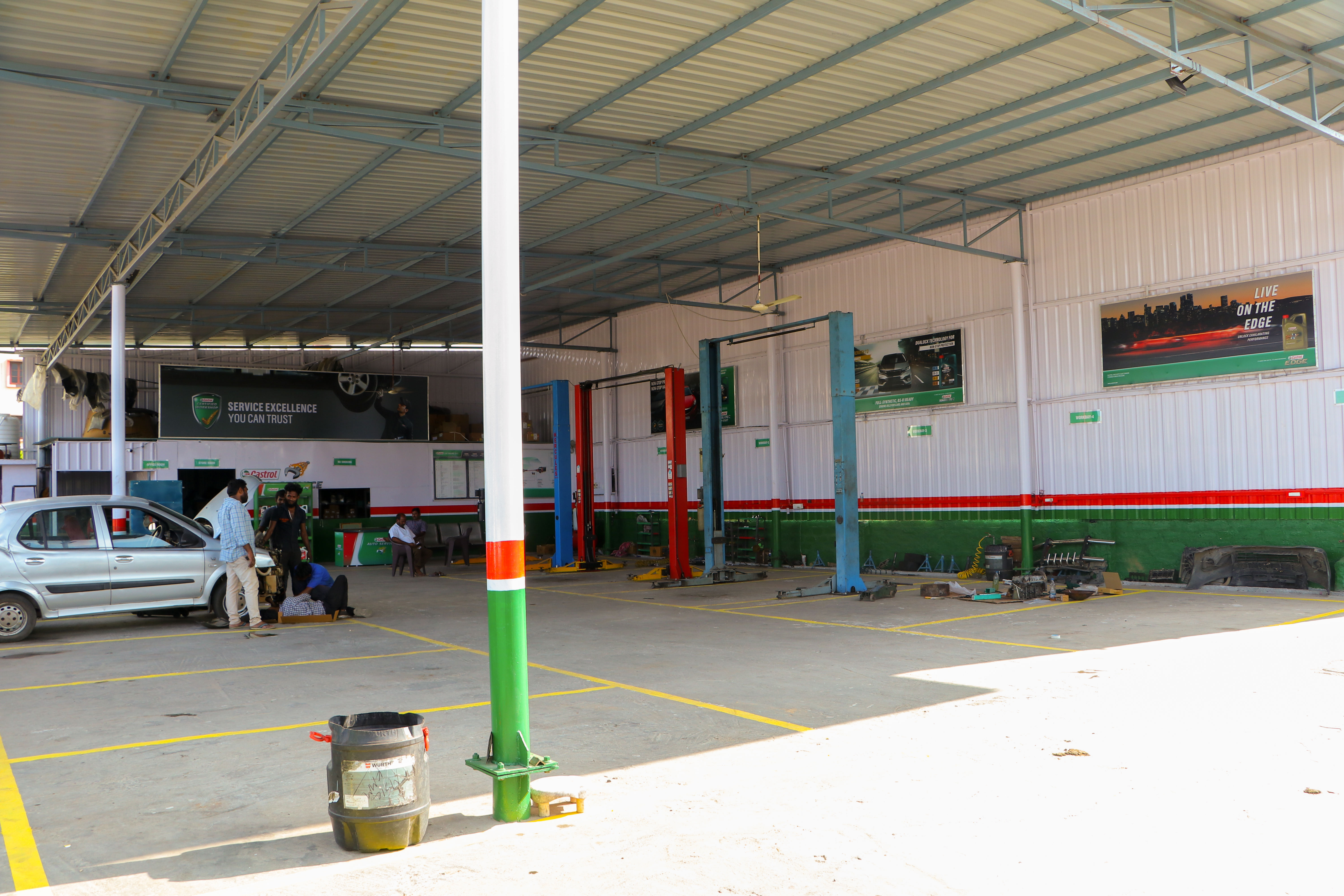 Castrol Auto Service - Rotary Nagar, Khammam