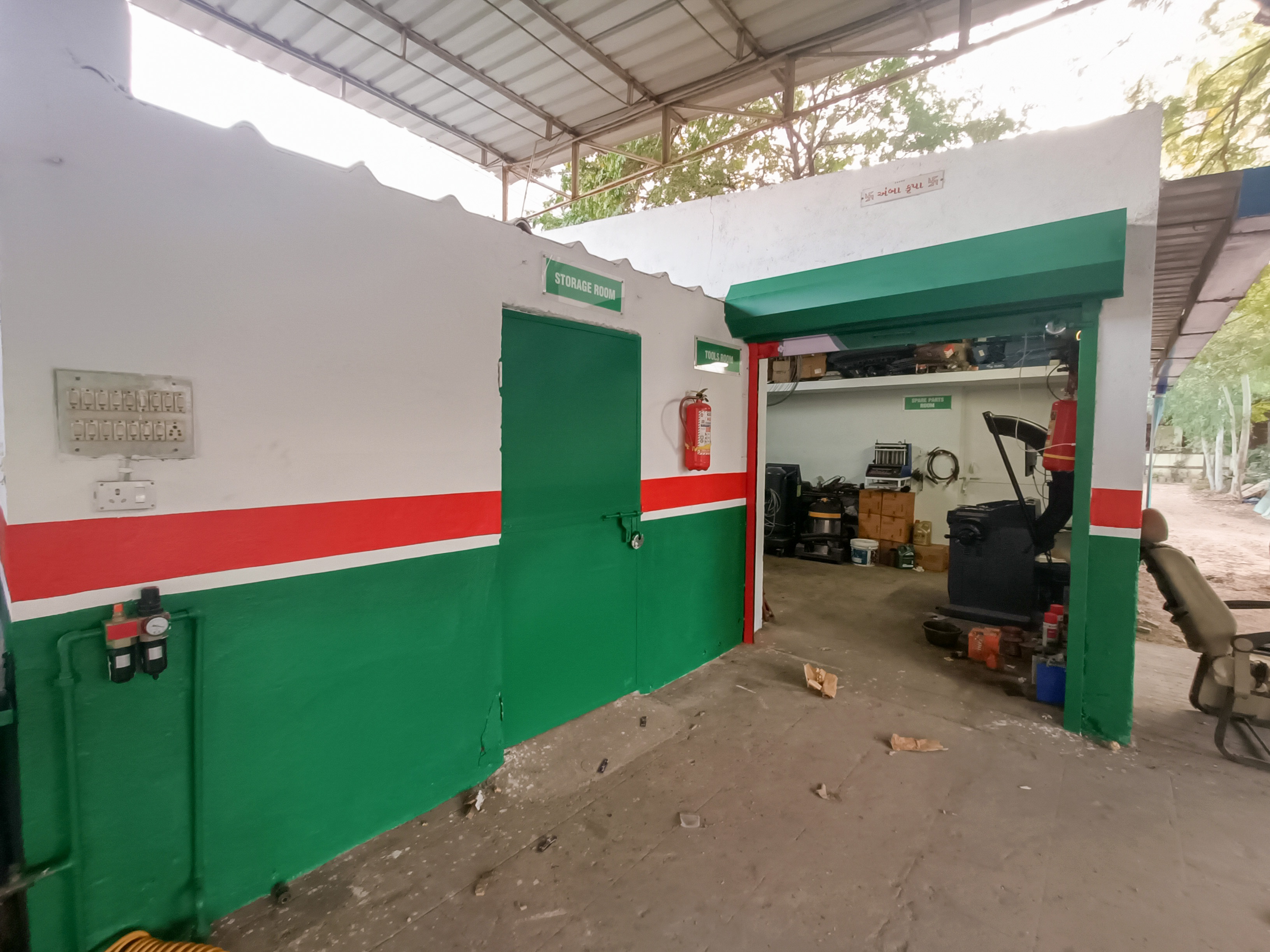 Castrol Auto Service - Mission Colony, Borsad