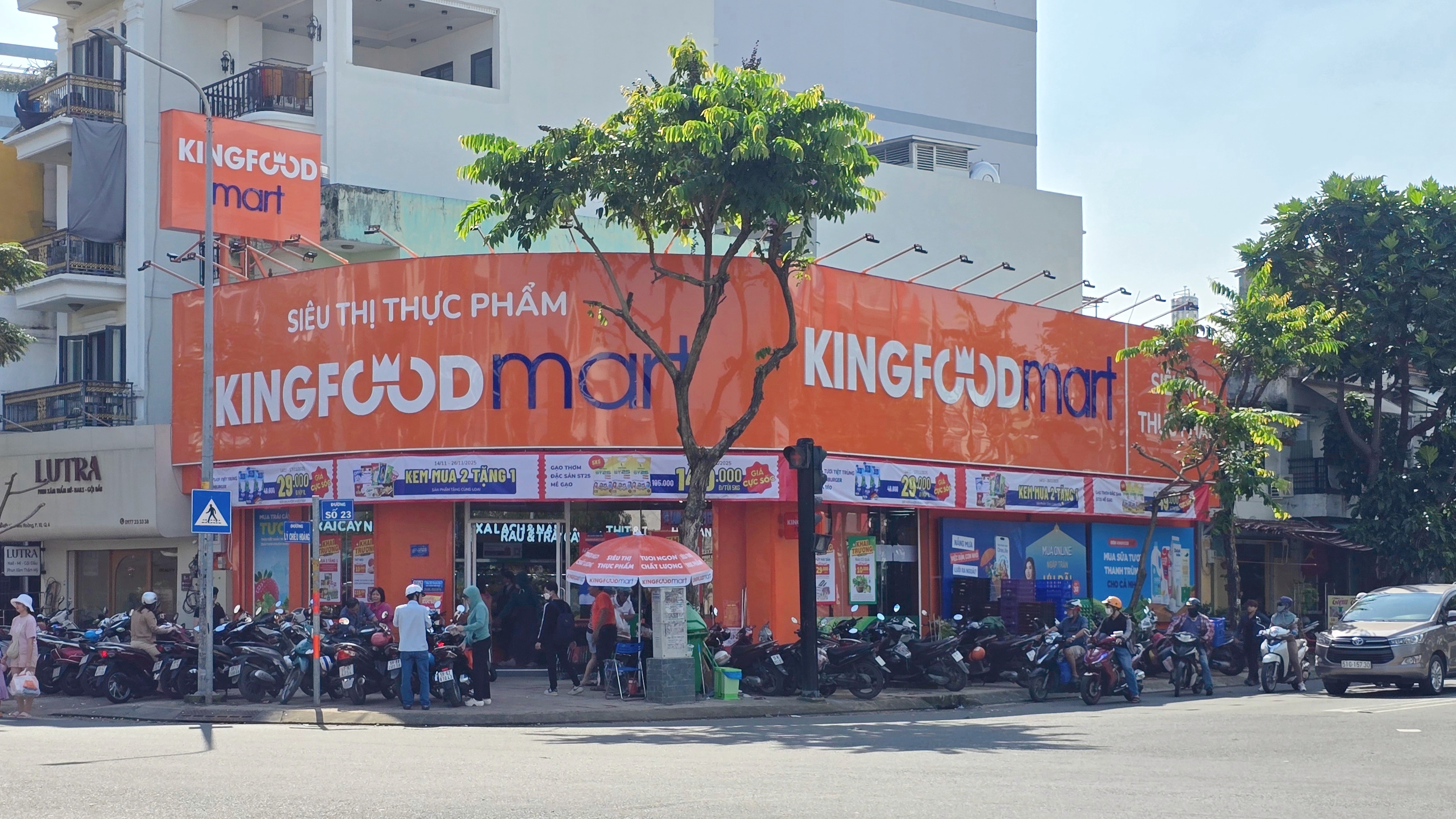 Kingfoodmart - Phường Bình Phú, Hồ Chí Minh