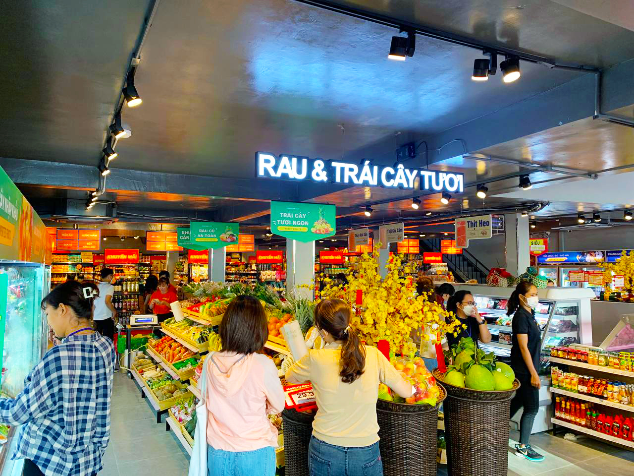 Kingfoodmart - Phường Tân Thuận, Hồ Chí Minh