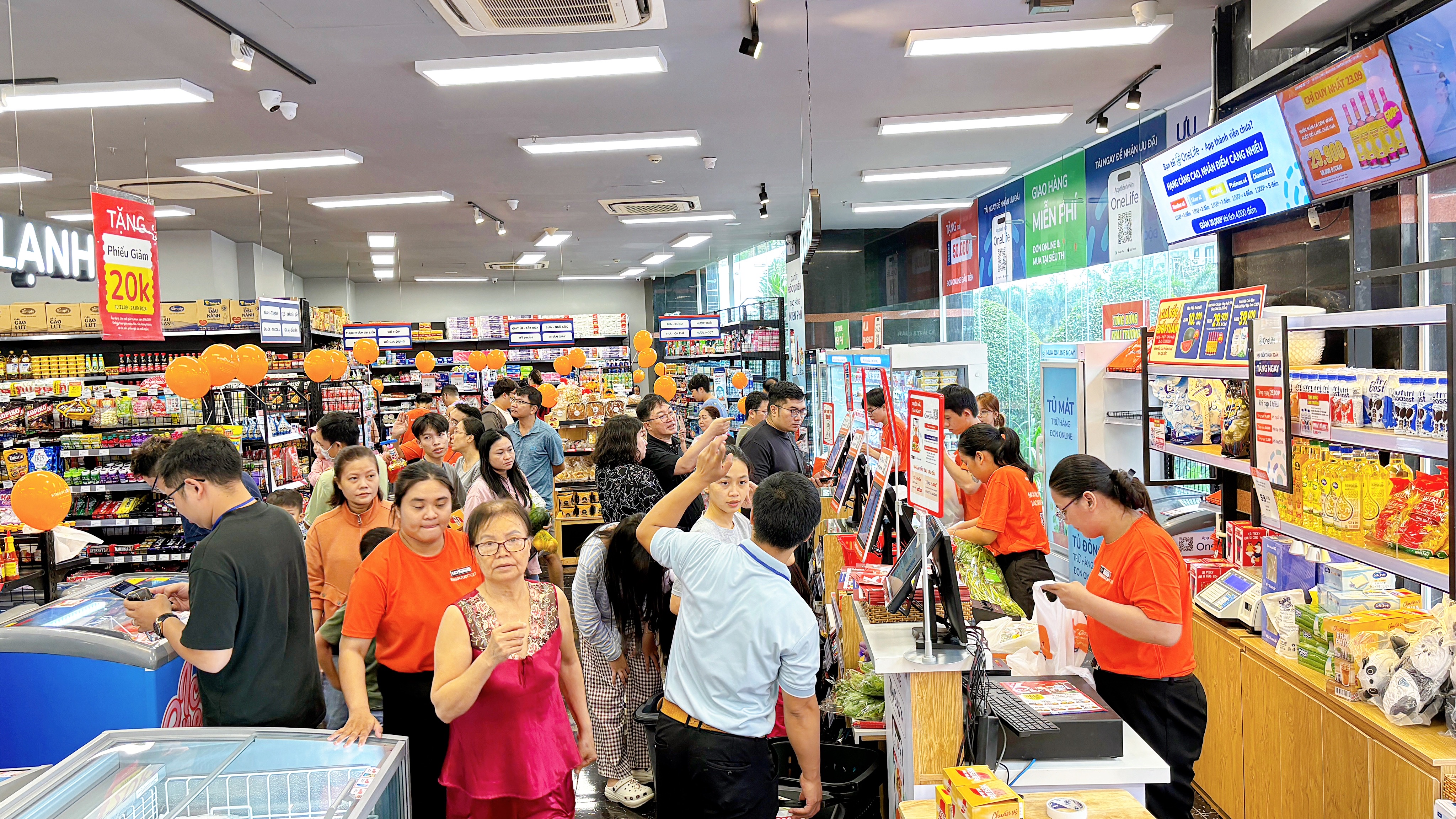 Kingfoodmart - Phường Tân Hưng, Hồ Chí Minh