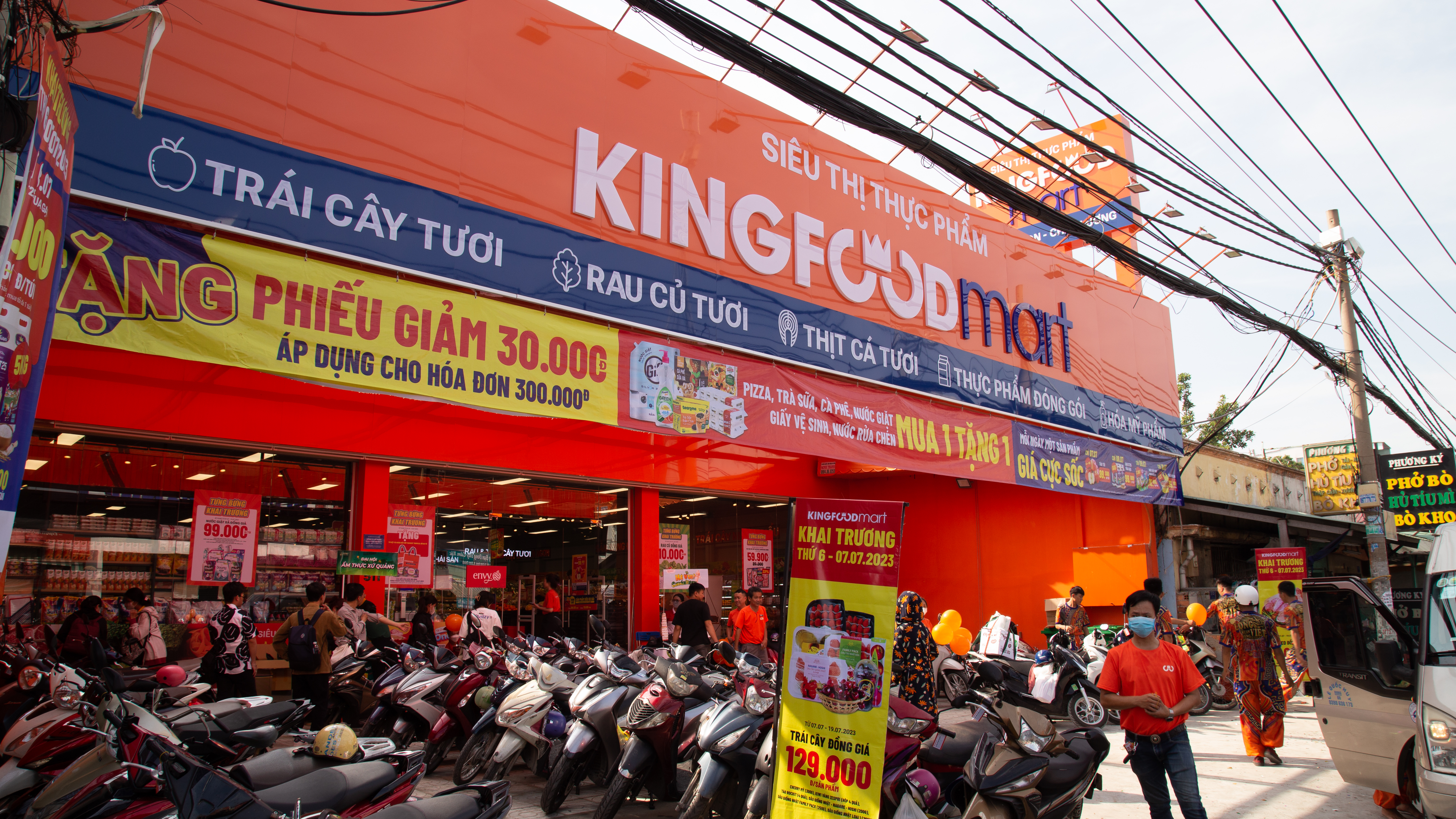 Kingfoodmart - Xã Bình Hưng, Hồ Chí Minh