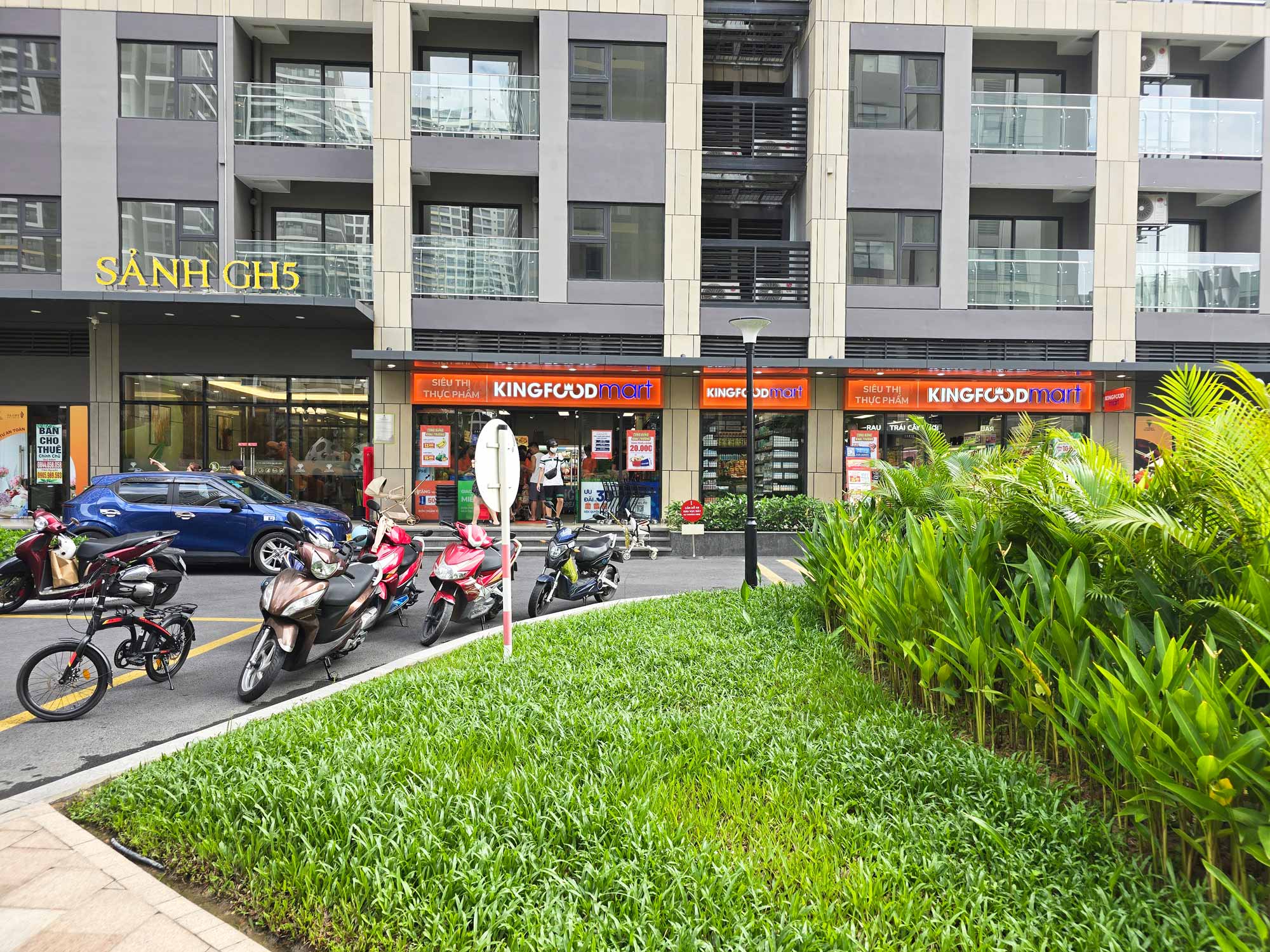 Kingfoodmart - Phường Long Bình, Hồ Chí Minh