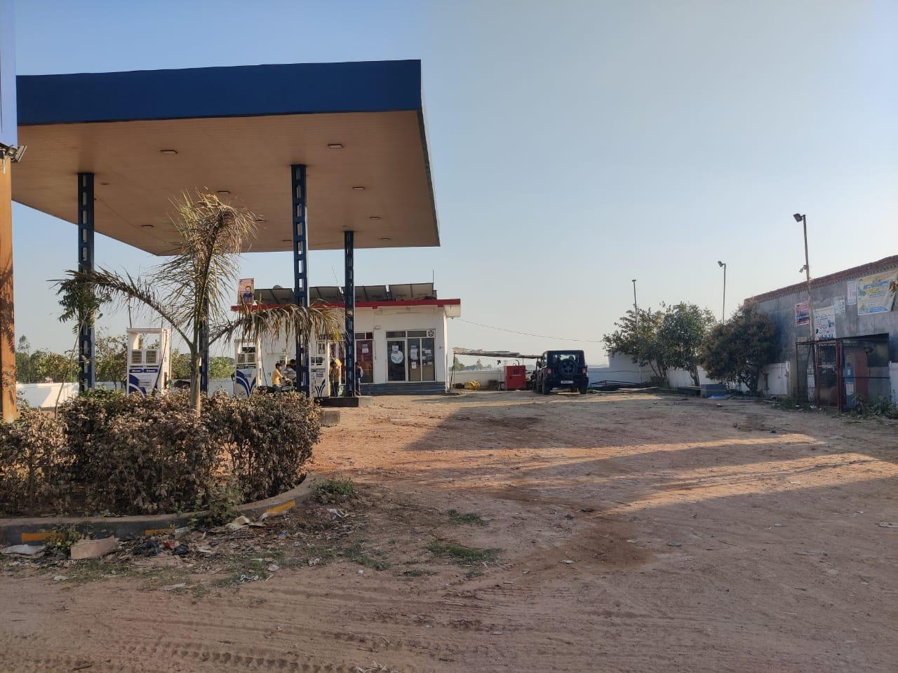 Hindustan Petroleum Corporation Limited - Paisiya Urf Konghusari, Maharajganj