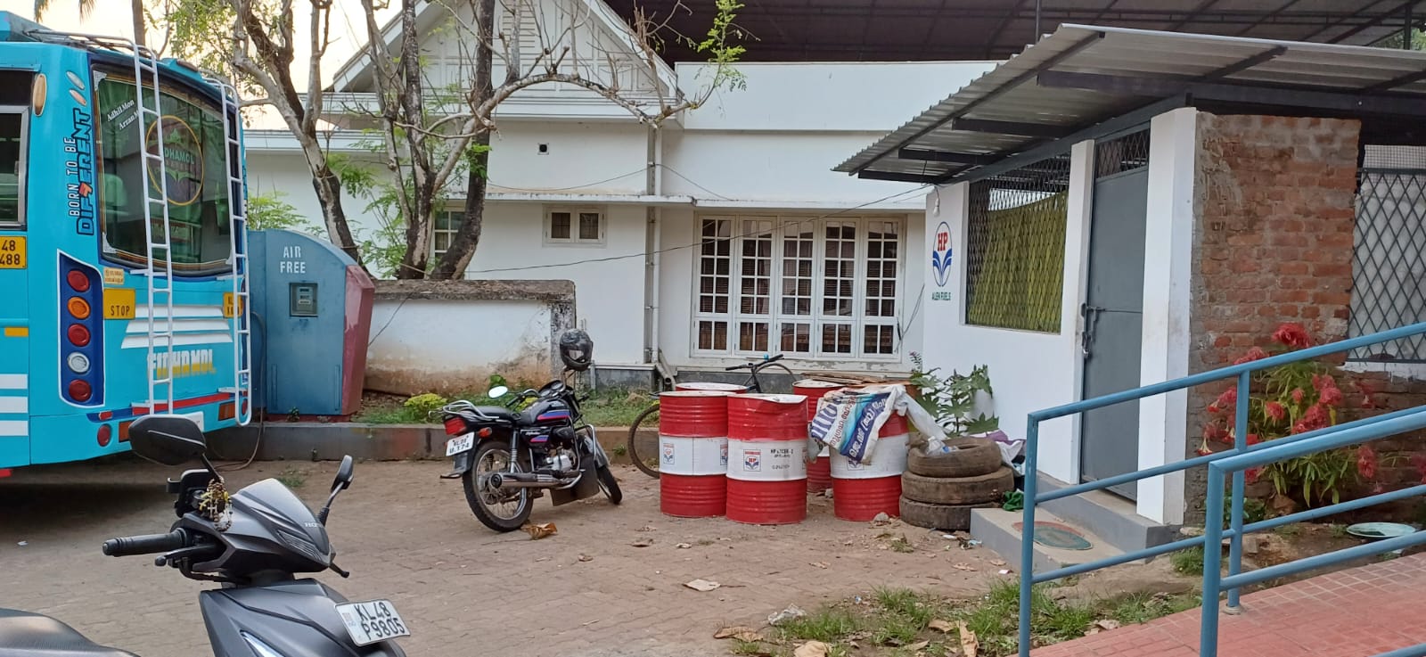 Hindustan Petroleum Corporation Limited - Kundannoor, Thrissur