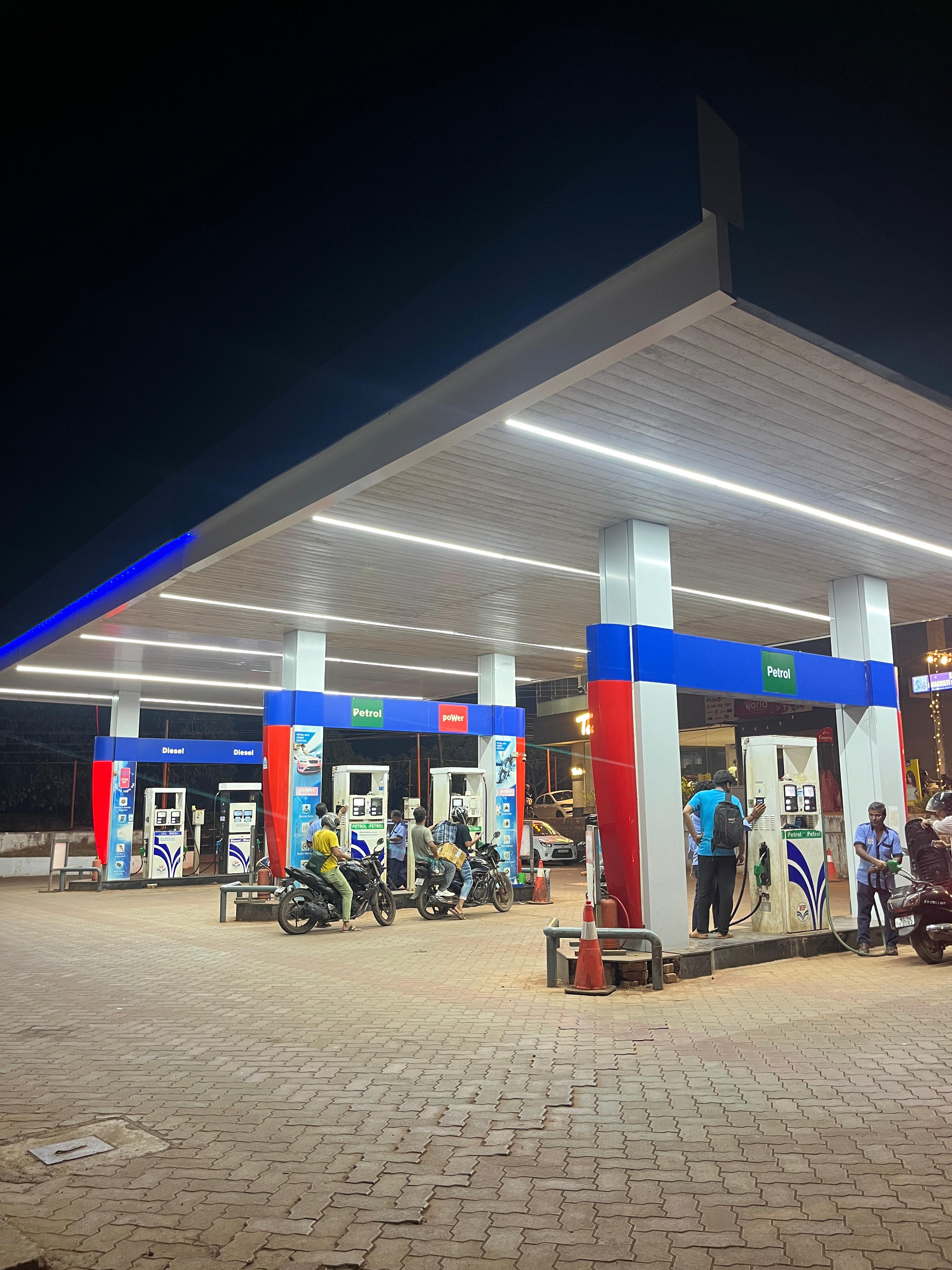 Hindustan Petroleum Corporation Limited - Uliyathadka, Kasaragod