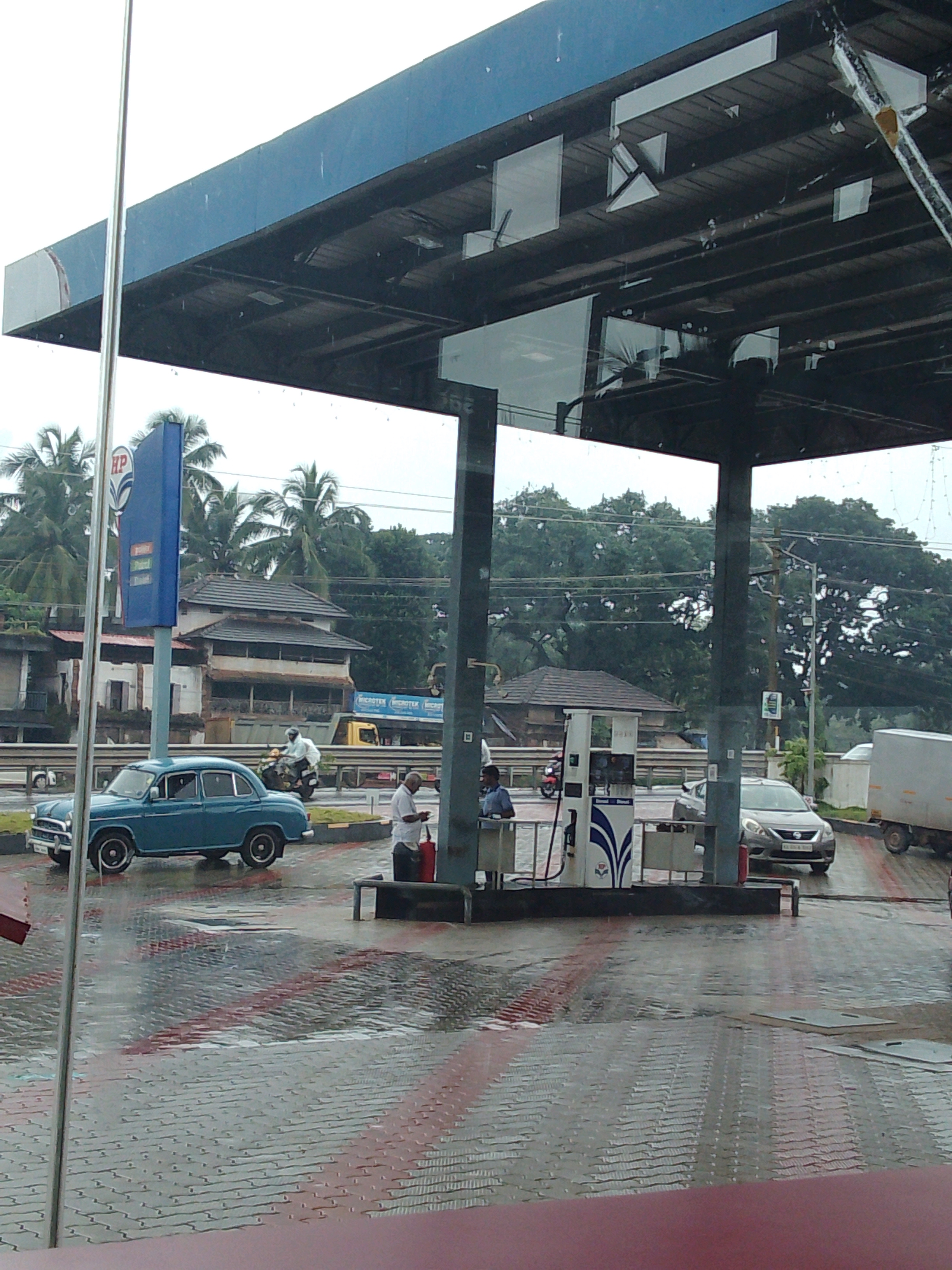 Hindustan Petroleum Corporation Limited - Kozhichena, Malappuram