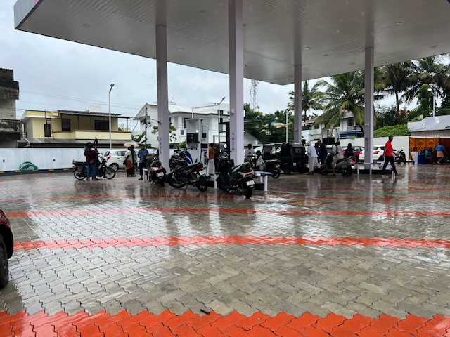 Hindustan Petroleum Corporation Limited - Kodunthirapully, Palakkad