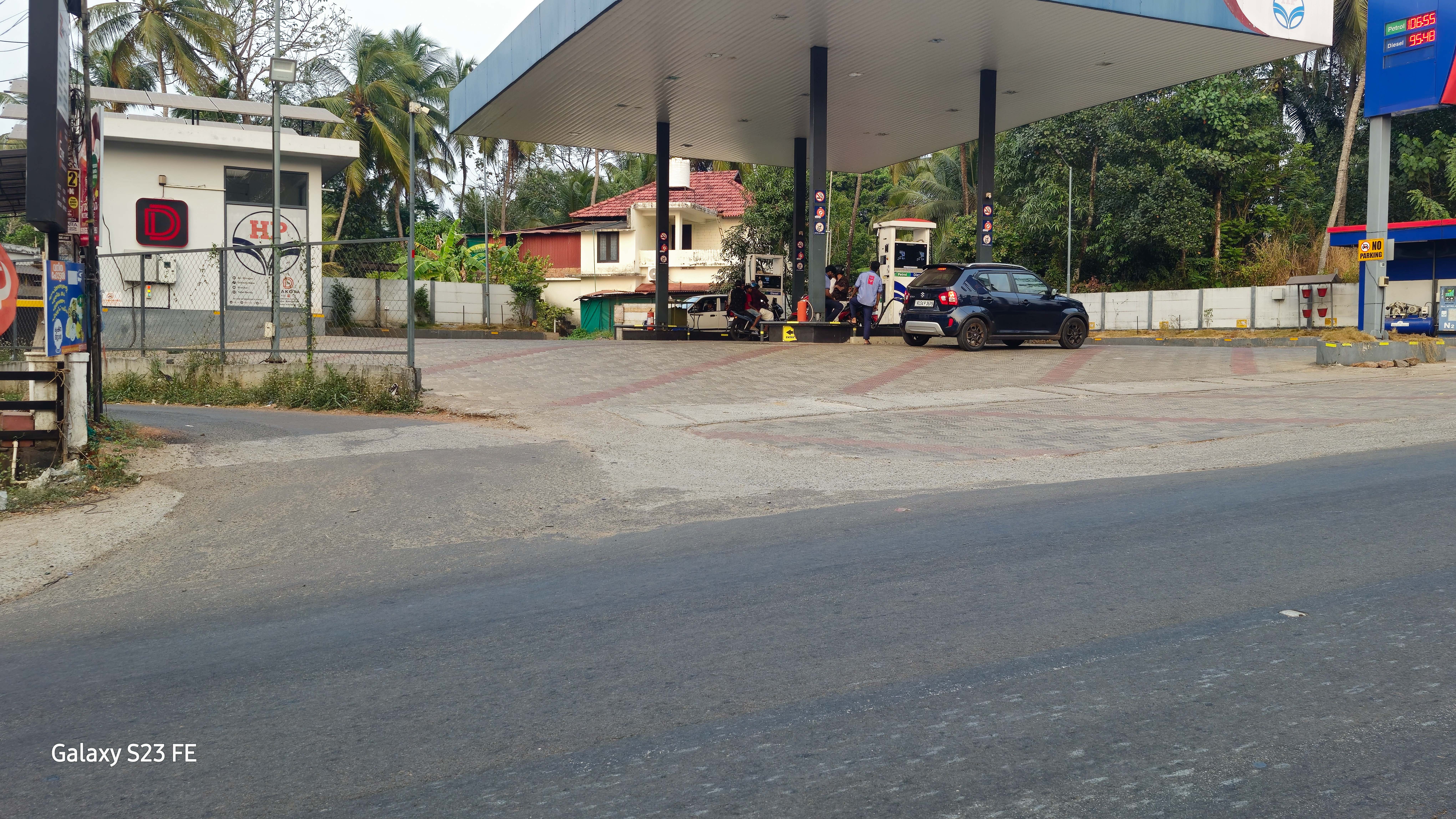 Hindustan Petroleum Corporation Limited - Pookkarathara, Malappuram