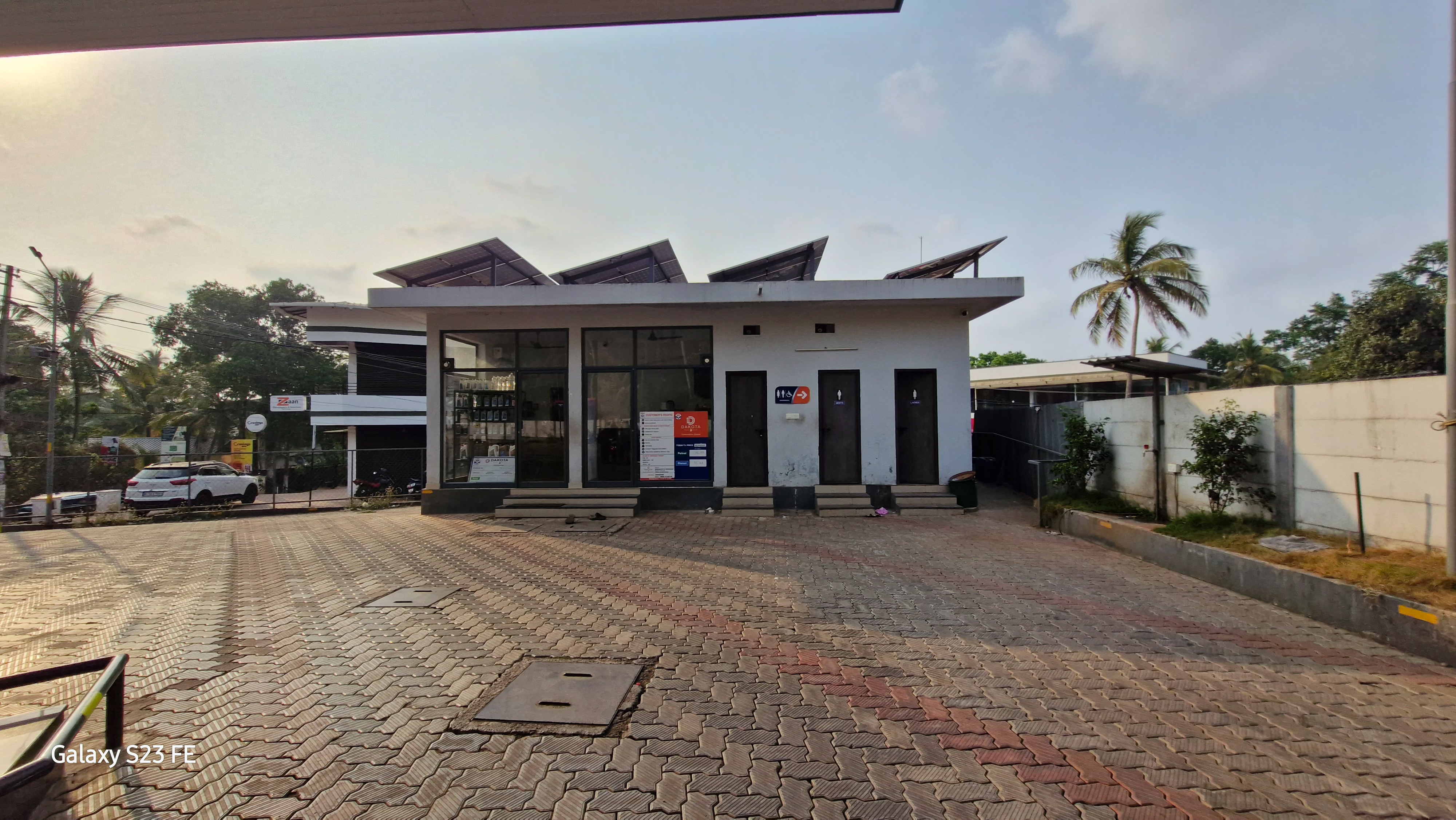 Hindustan Petroleum Corporation Limited - Pookkarathara, Malappuram