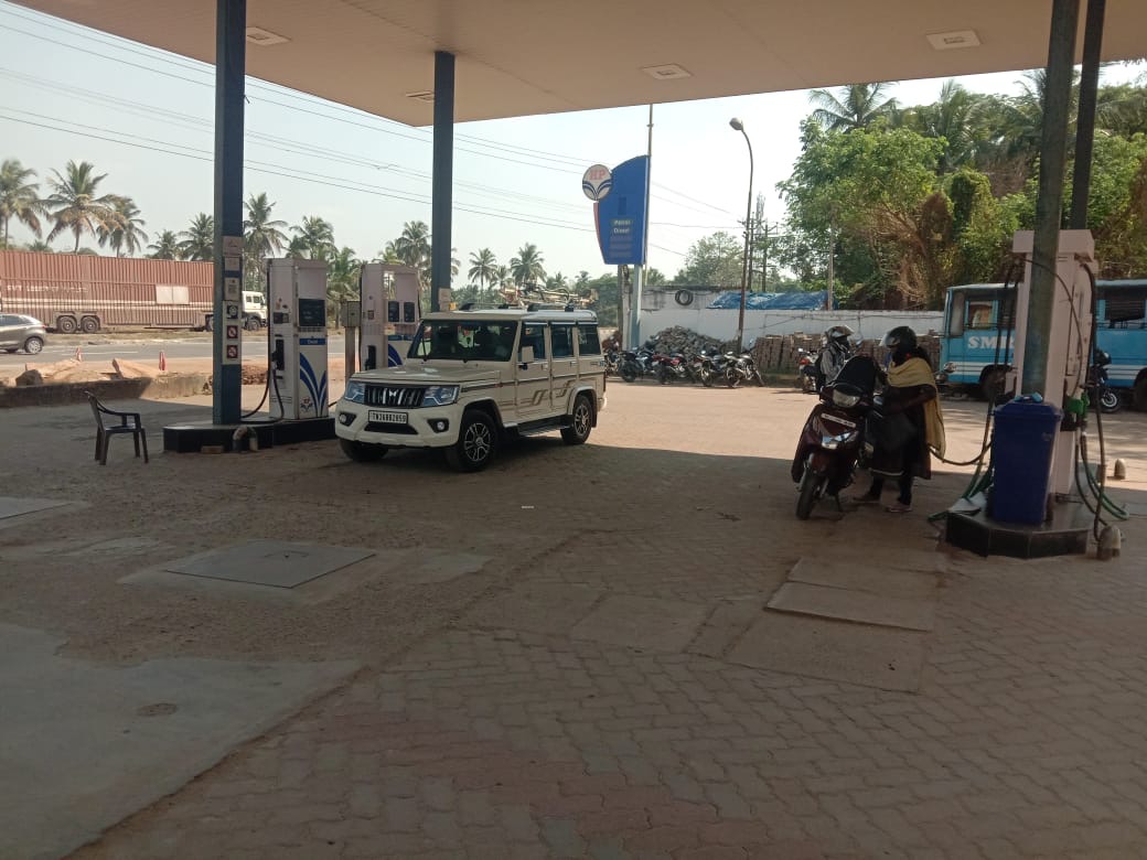 Hindustan Petroleum Corporation Limited - Kuzhalmannam, Palakkad