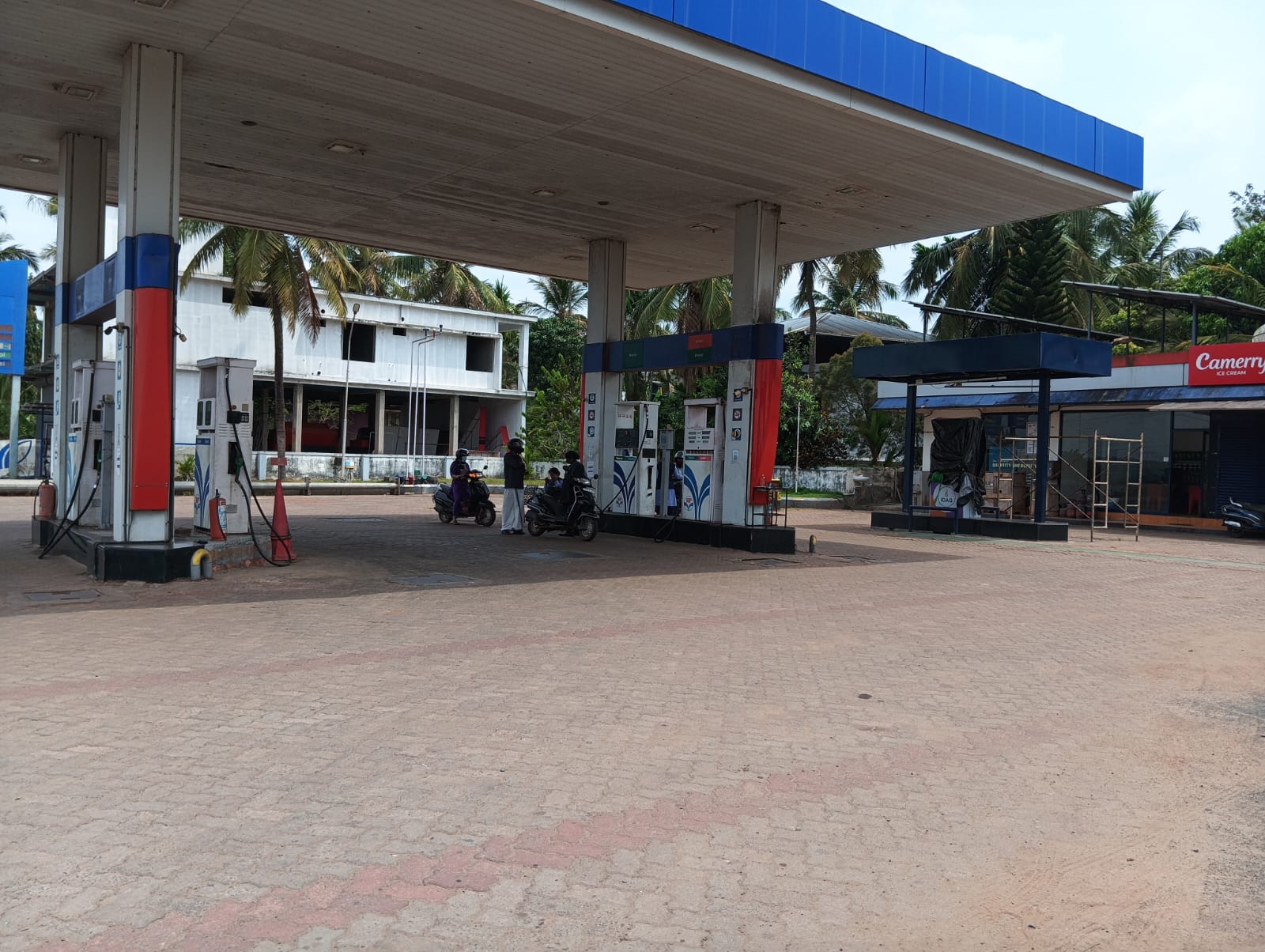Hindustan Petroleum Corporation Limited - Pilicode, Kasaragod