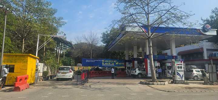 Hindustan Petroleum Corporation Limited - Sector 17, Dwarka, New Delhi