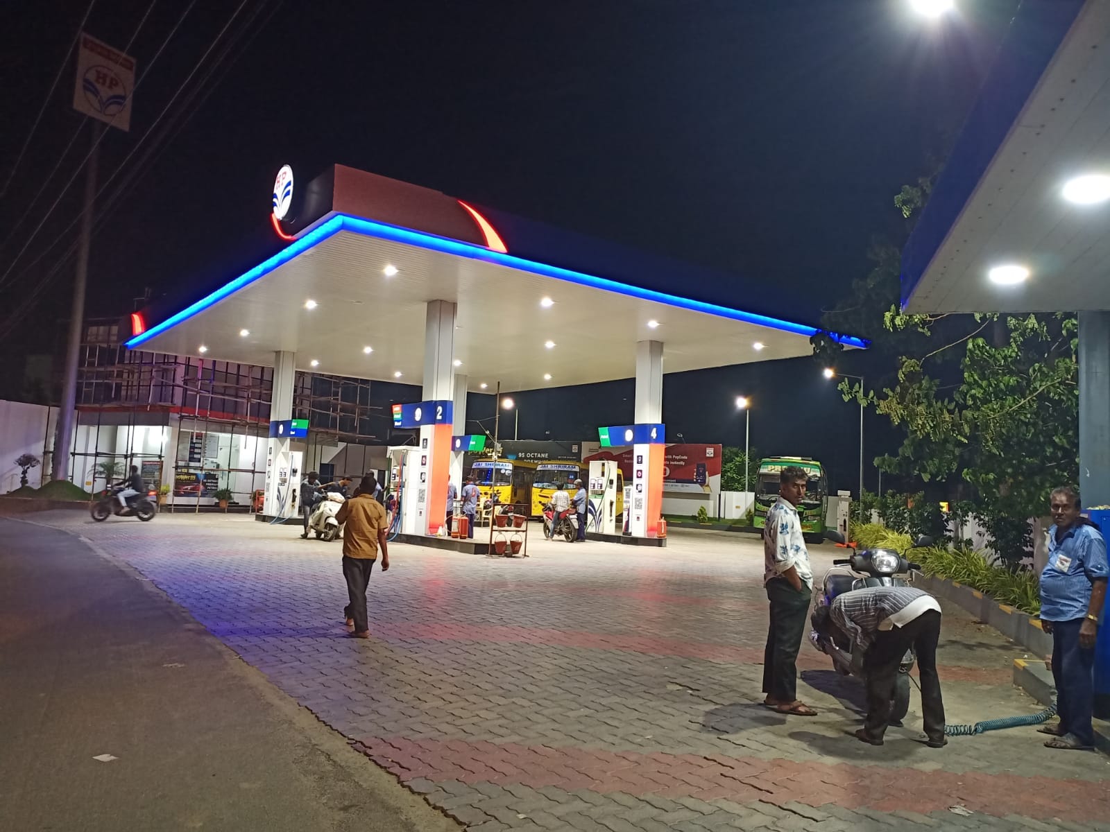 Hindustan Petroleum Corporation Limited - Kombai Thottam, Tiruppur