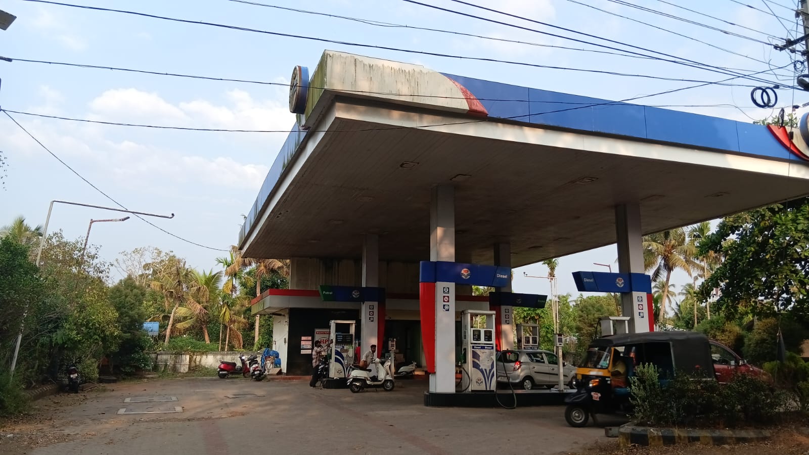 Hindustan Petroleum Corporation Limited - Eriyad, Thrissur