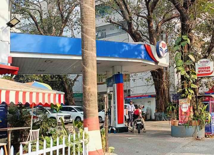 Hindustan Petroleum Corporation Limited - Churchgate, Mumbai