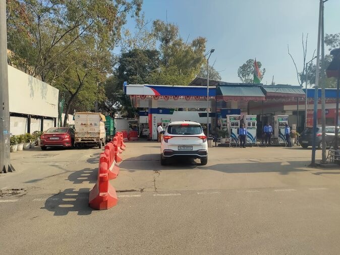 Hindustan Petroleum Corporation Limited - MG Road, New Delhi