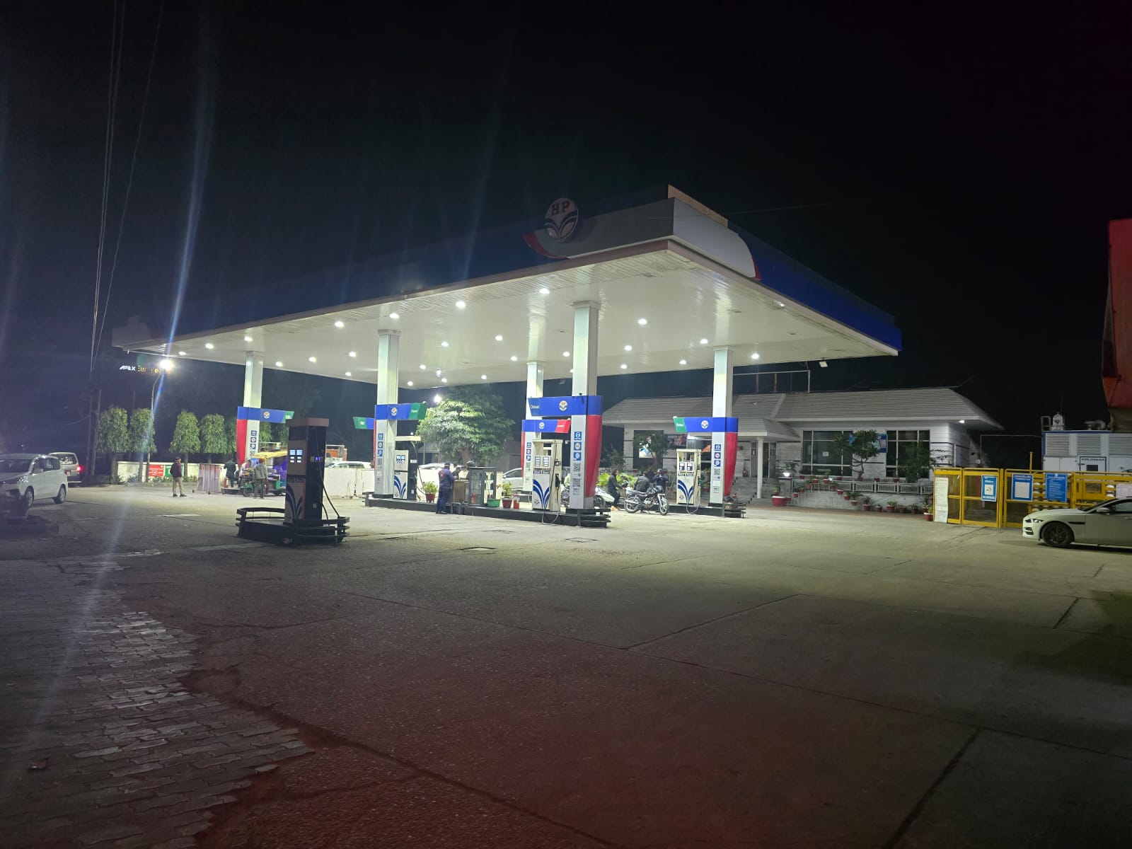 Hindustan Petroleum Corporation Limited - New Sainik Colony, Meerut