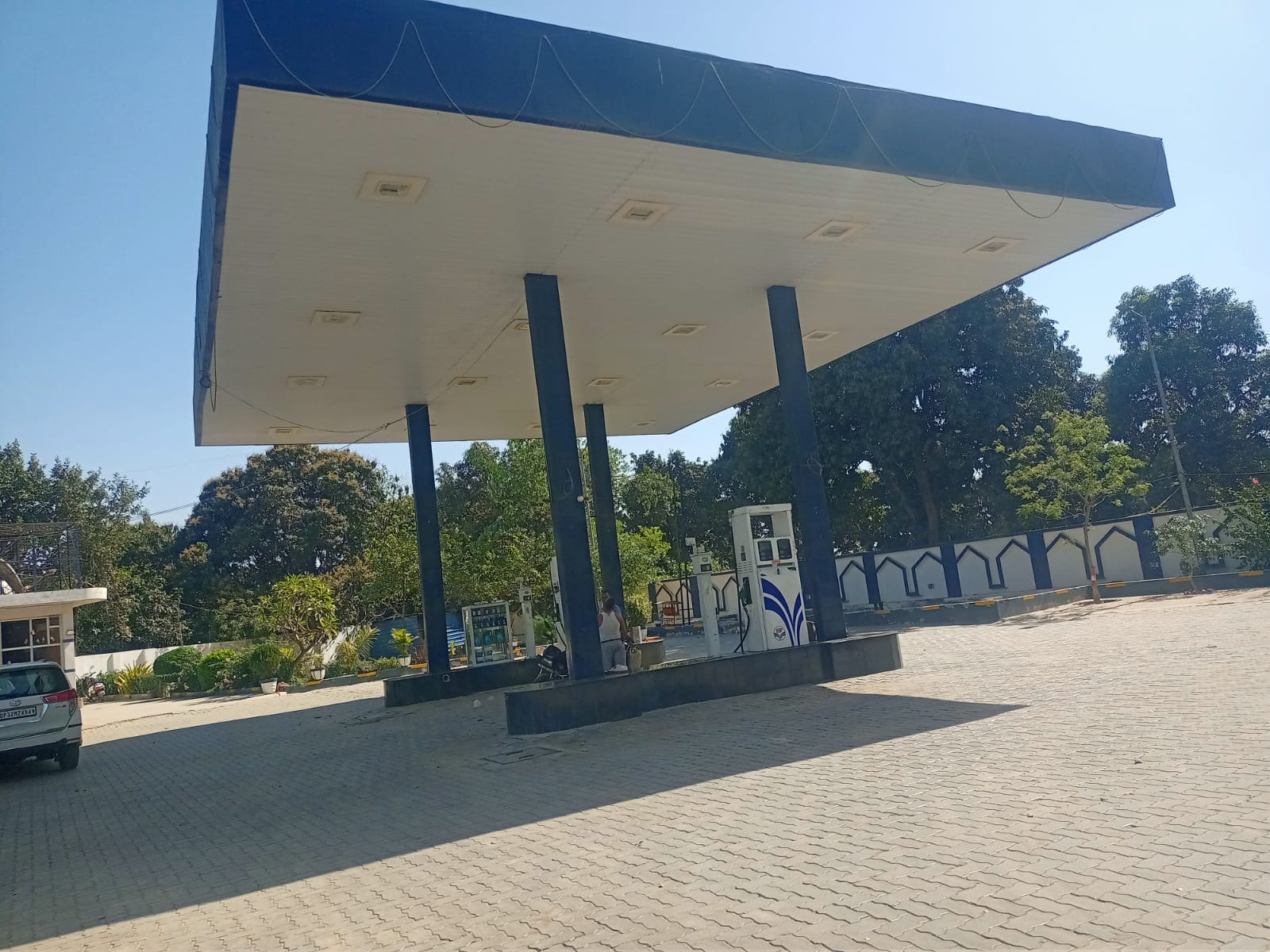 Hindustan Petroleum Corporation Limited - Raipur Raja, Lucknow