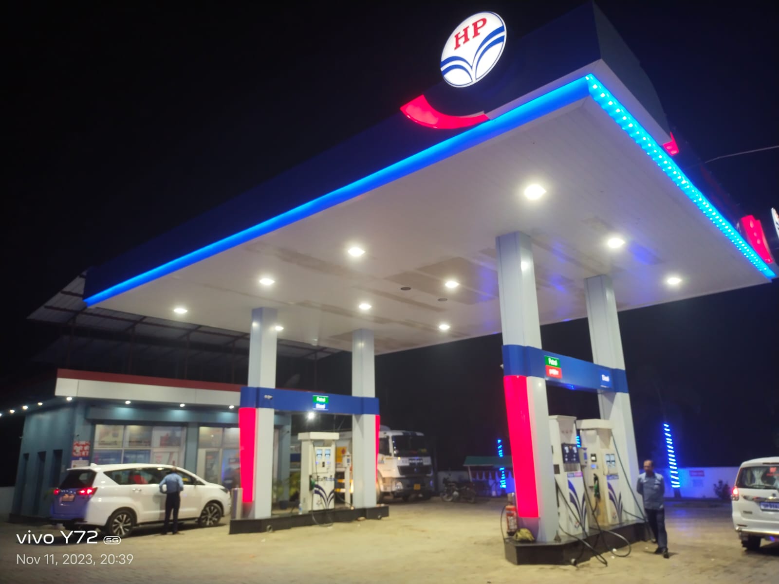 Hindustan Petroleum Corporation Limited - Khanpur Sadat, Sitapur