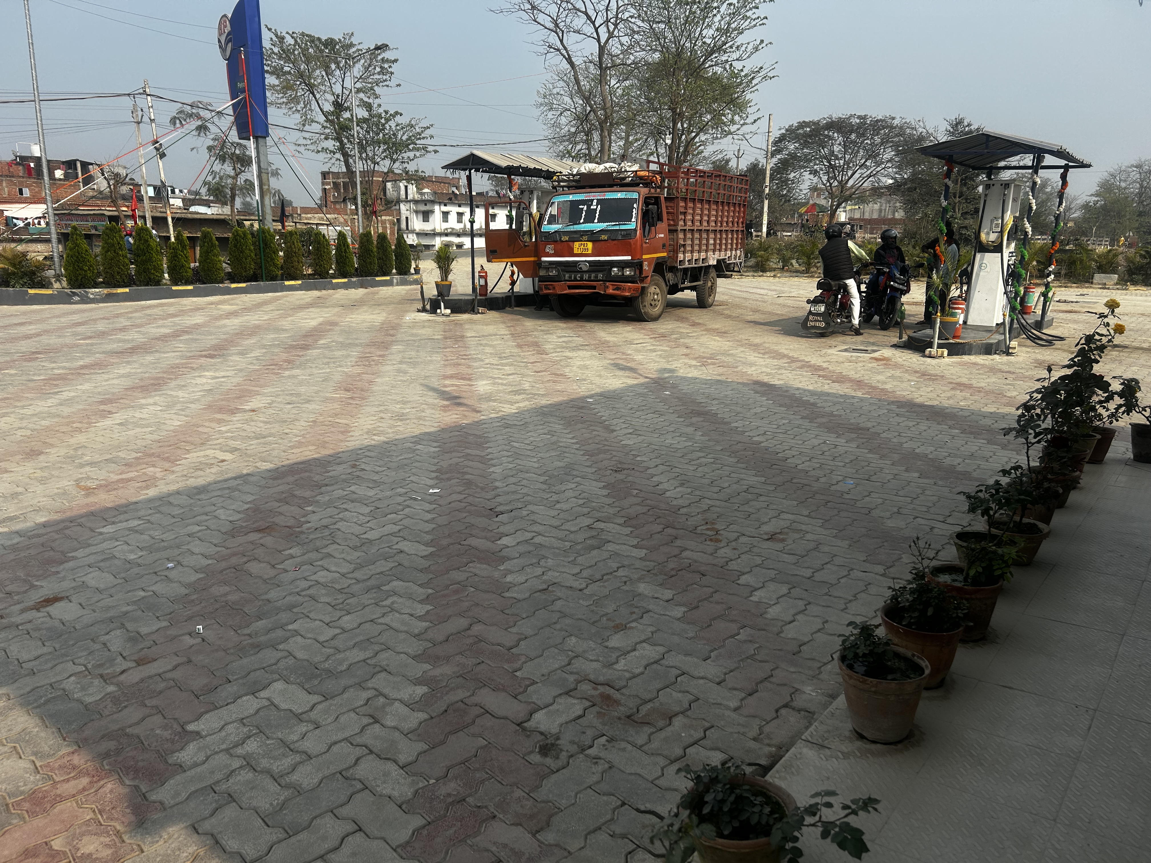Hindustan Petroleum Corporation Limited - Sheohar Minapur Road, Sheohar