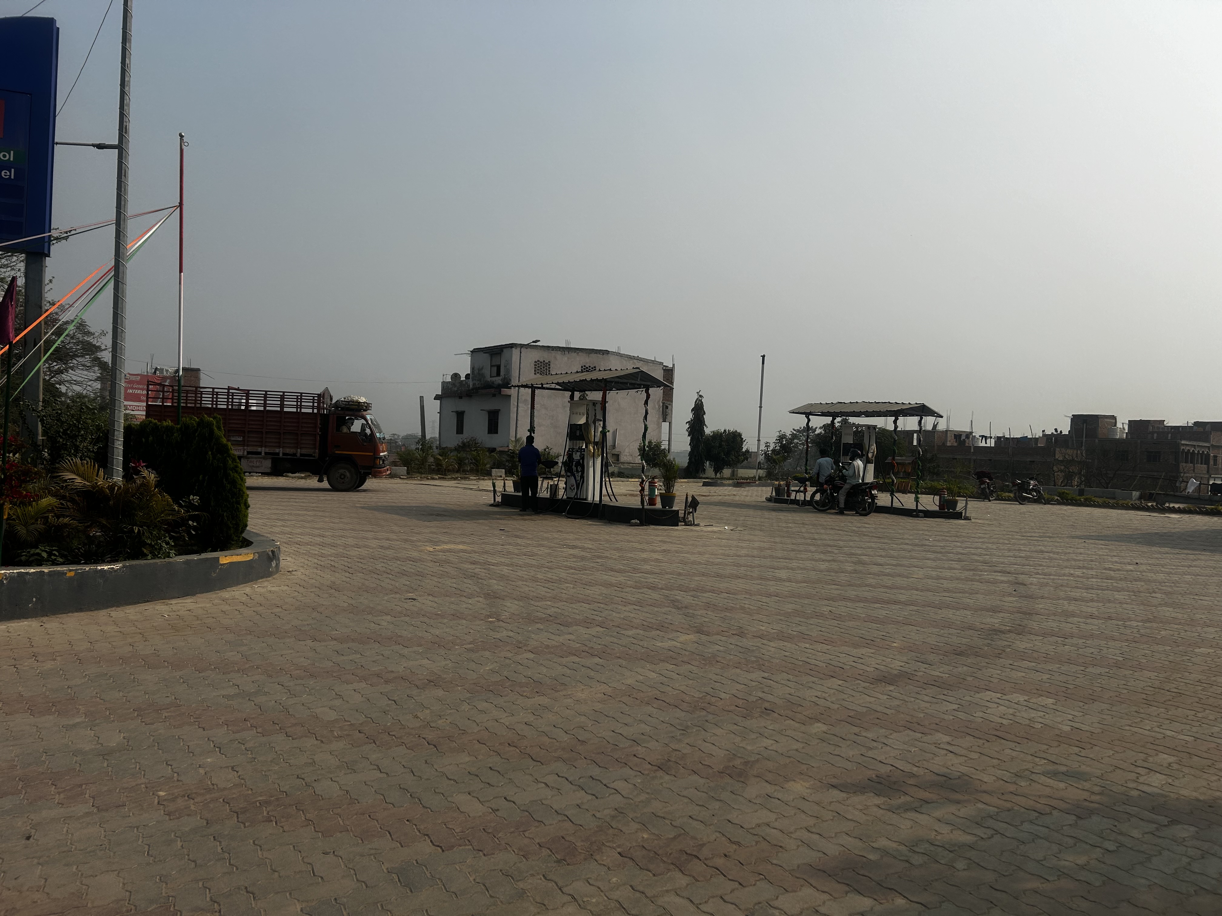 Hindustan Petroleum Corporation Limited - Sheohar Minapur Road, Sheohar