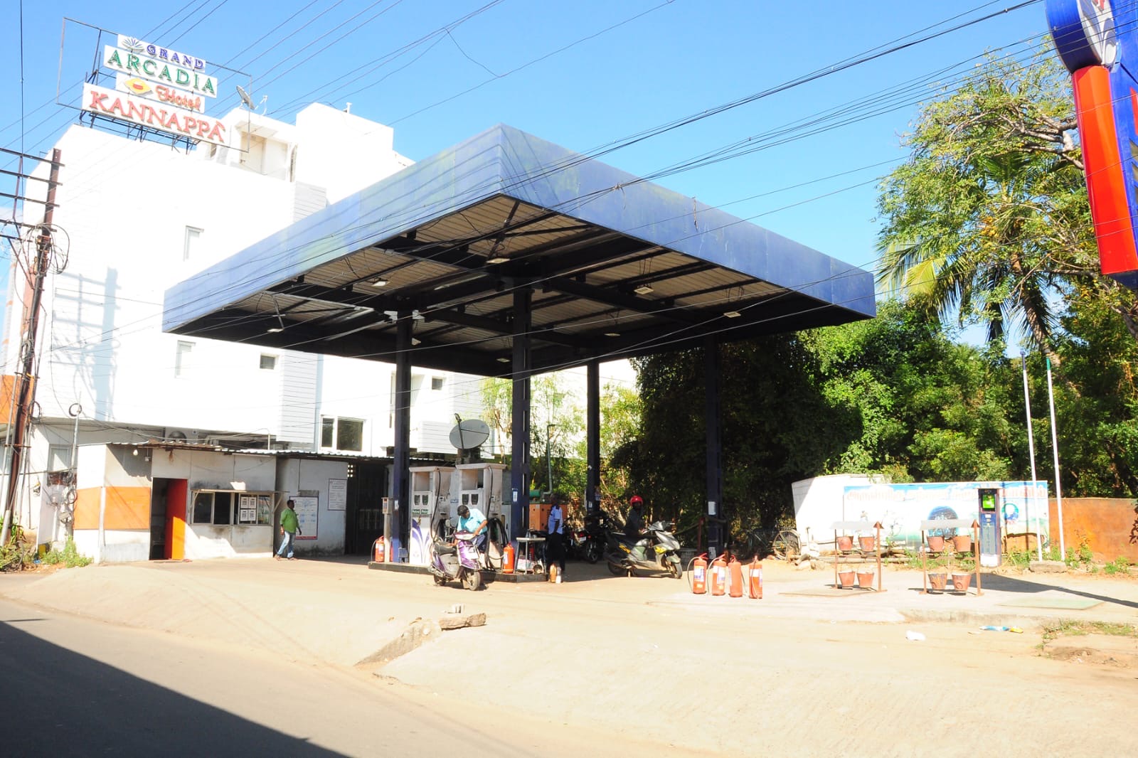 Hindustan Petroleum Corporation Limited - Thiruvanaikoil, Tiruchirappalli