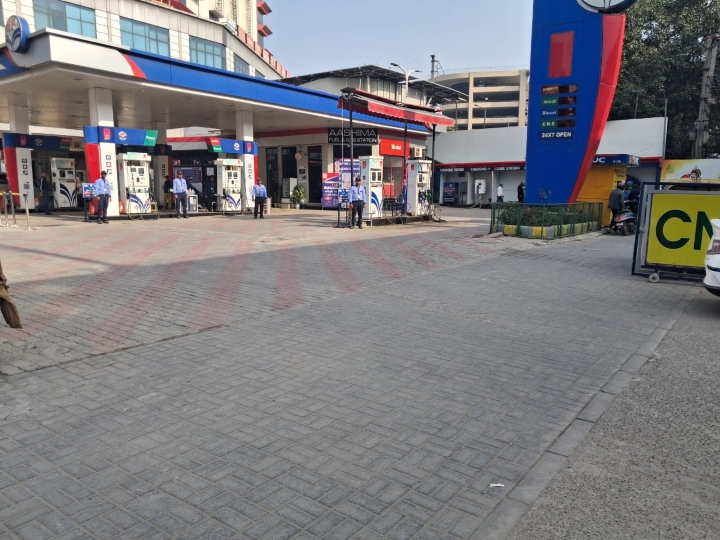 Hindustan Petroleum Corporation Limited - Sector 10, New Delhi