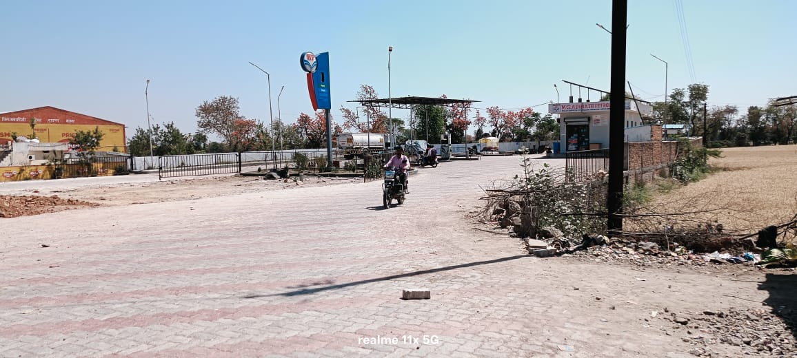 Hindustan Petroleum Corporation Limited - Majna Khas, Tikamgarh