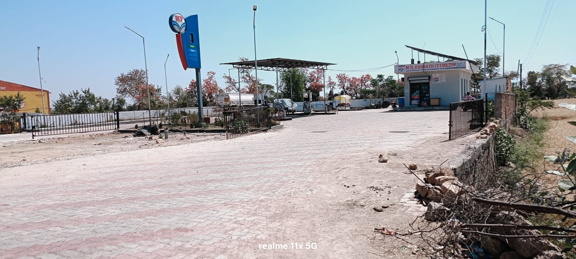 Hindustan Petroleum Corporation Limited - Majna Khas, Tikamgarh