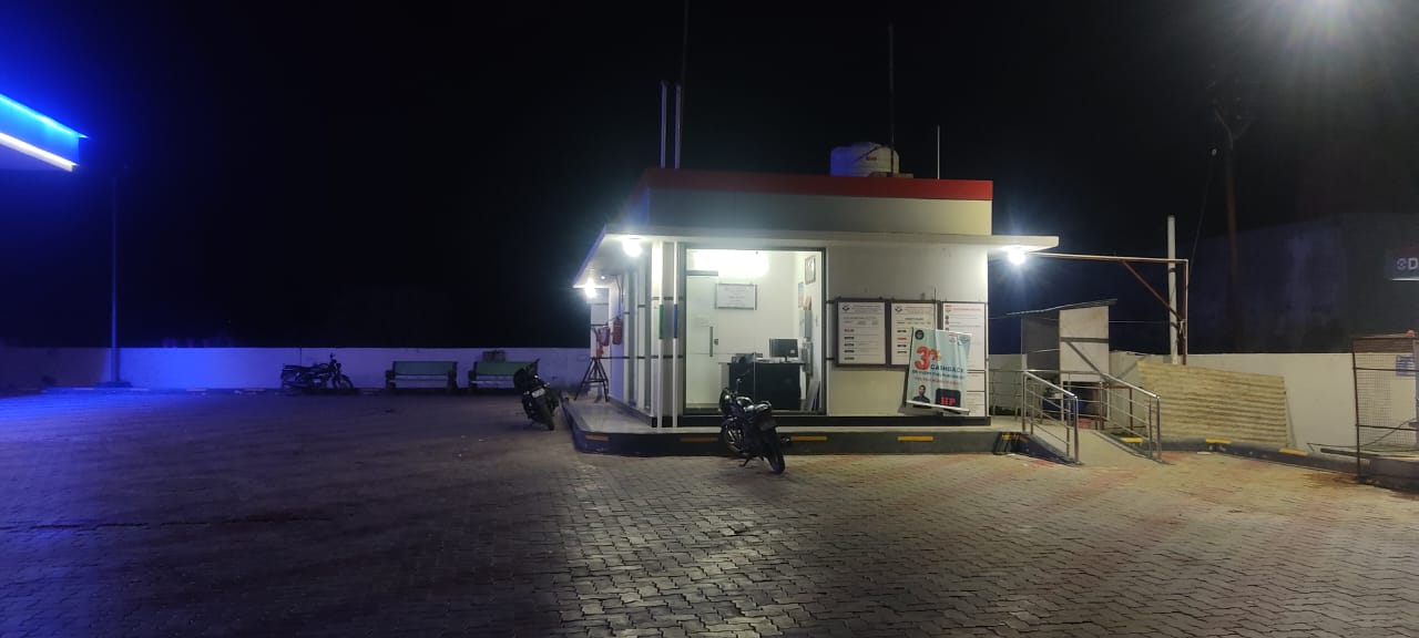 Hindustan Petroleum Corporation Limited - Shri Radhey Shyam Mandir Marg, Tikamgarh