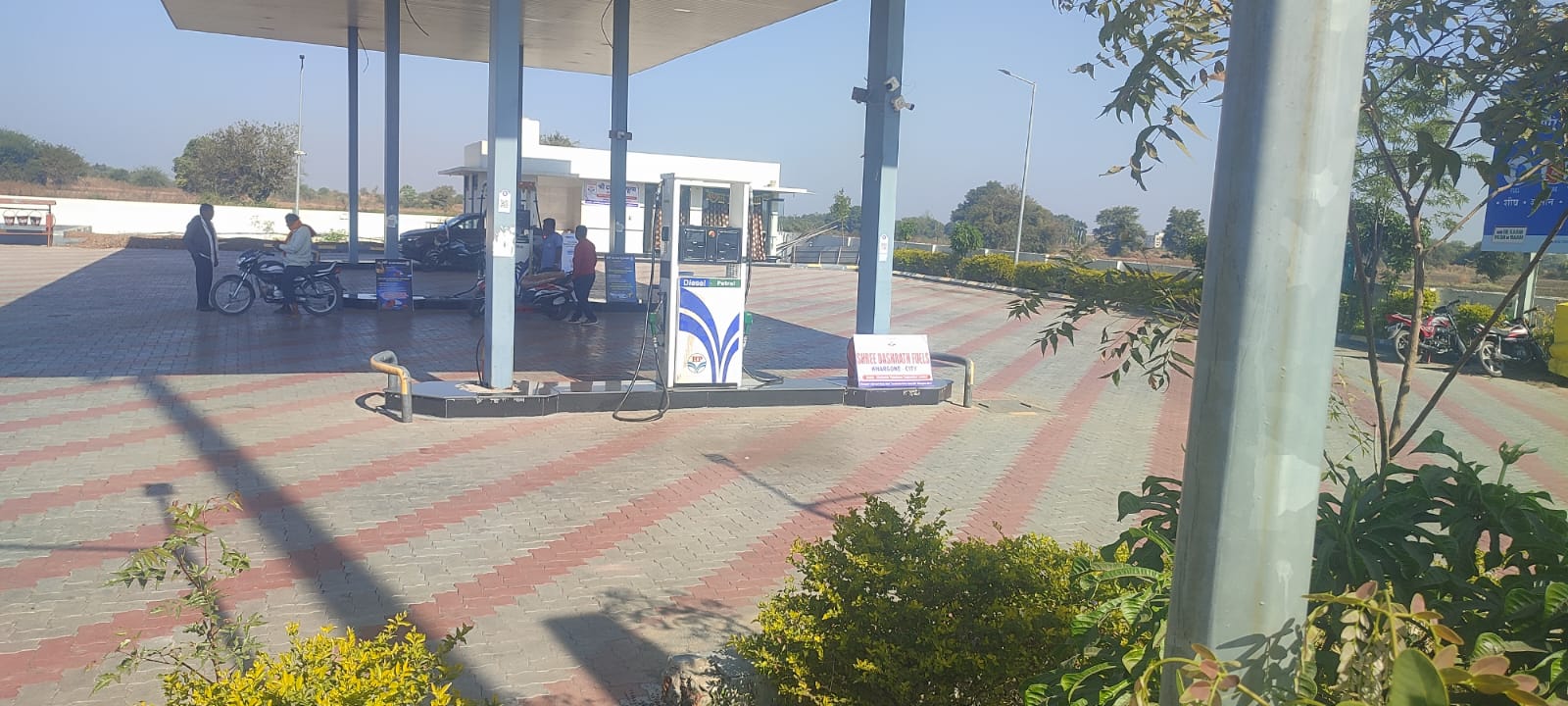 Hindustan Petroleum Corporation Limited - Khargone Jhulwania Road, Khargone
