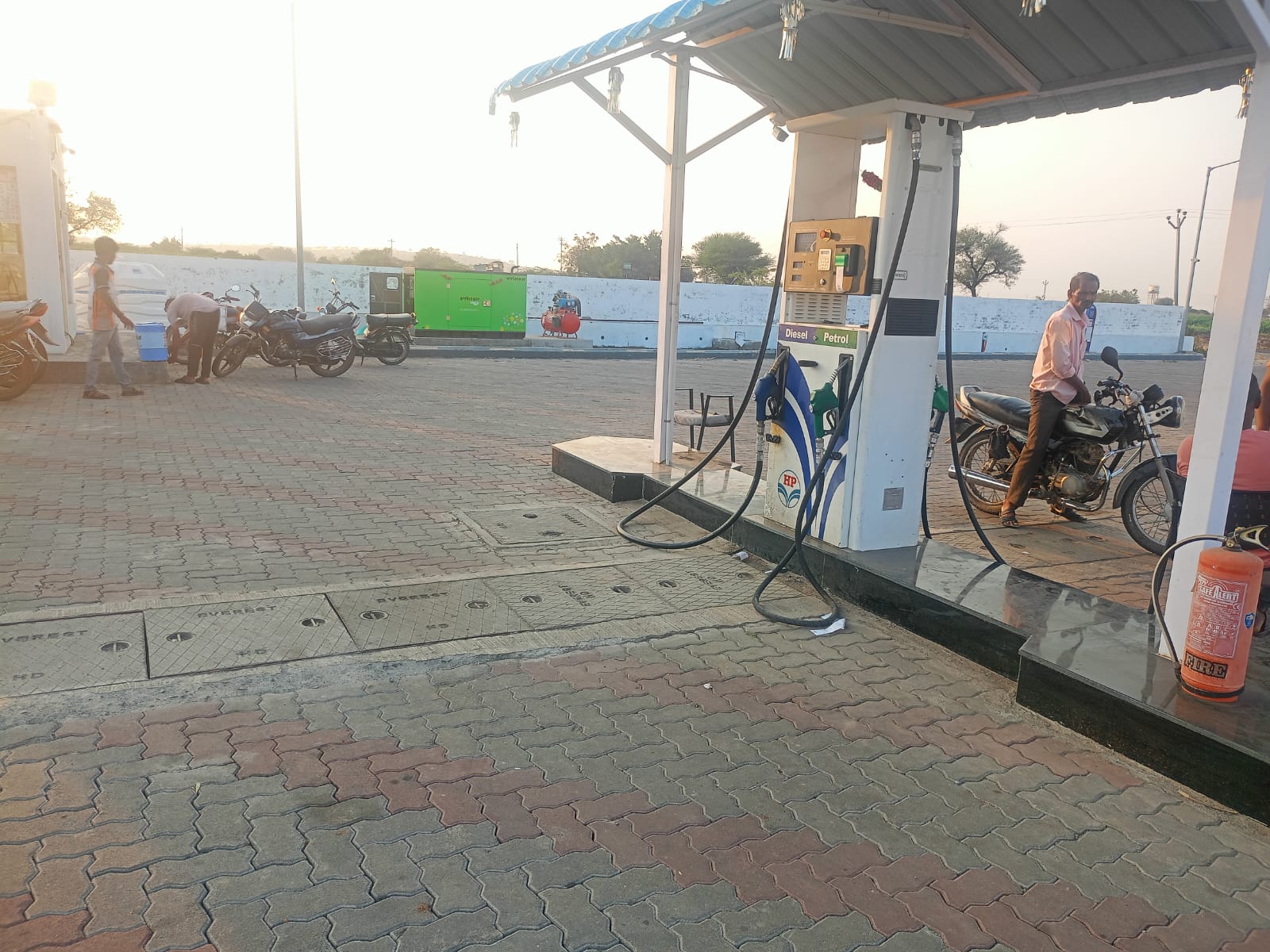Hindustan Petroleum Corporation Limited - Andrud, Phaltan