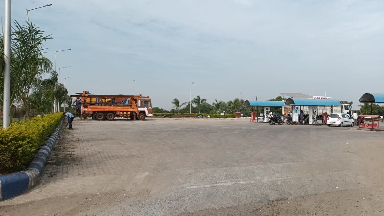 Hindustan Petroleum Corporation Limited - Ausa, Latur