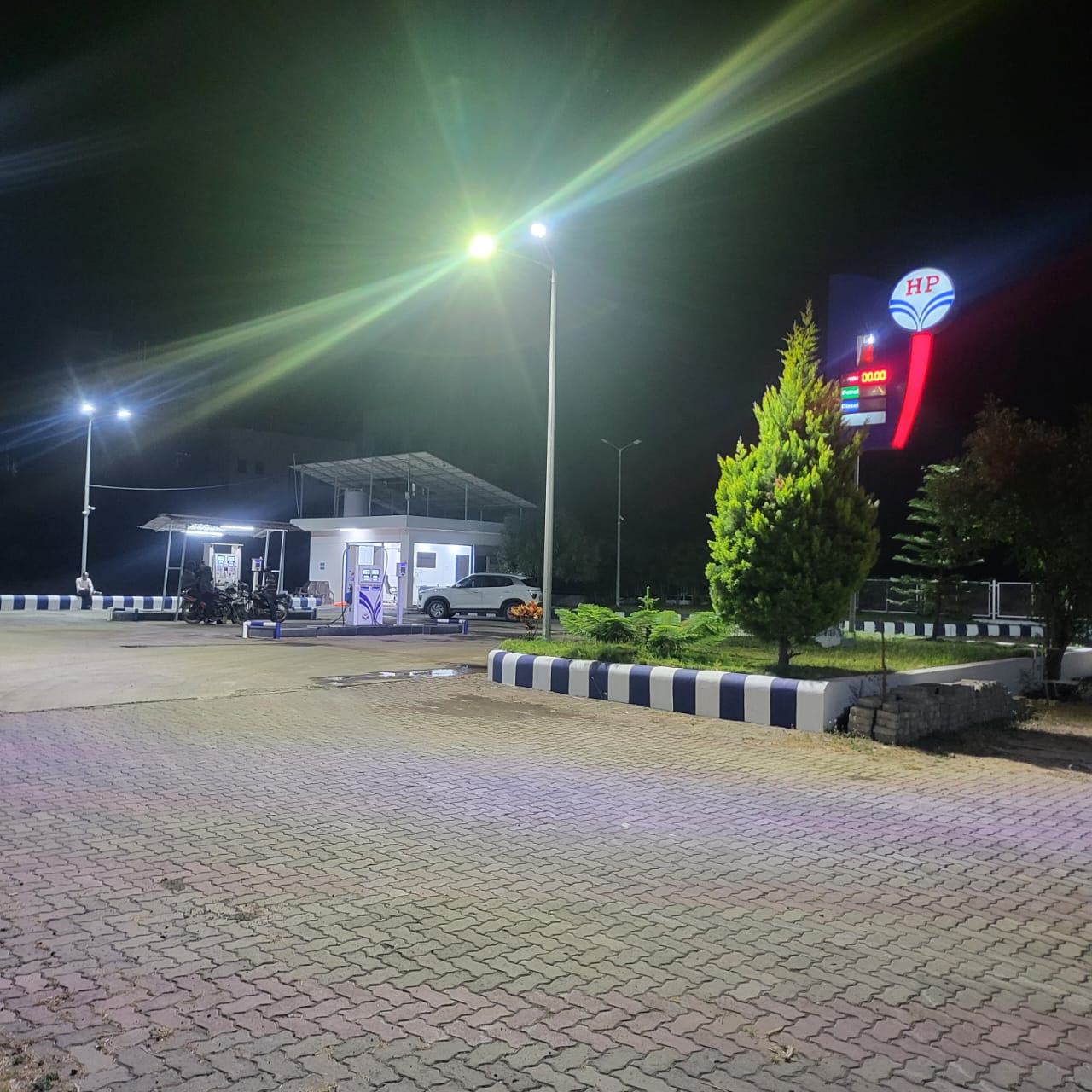 Hindustan Petroleum Corporation Limited - Vanjarwadi, Tasgaon