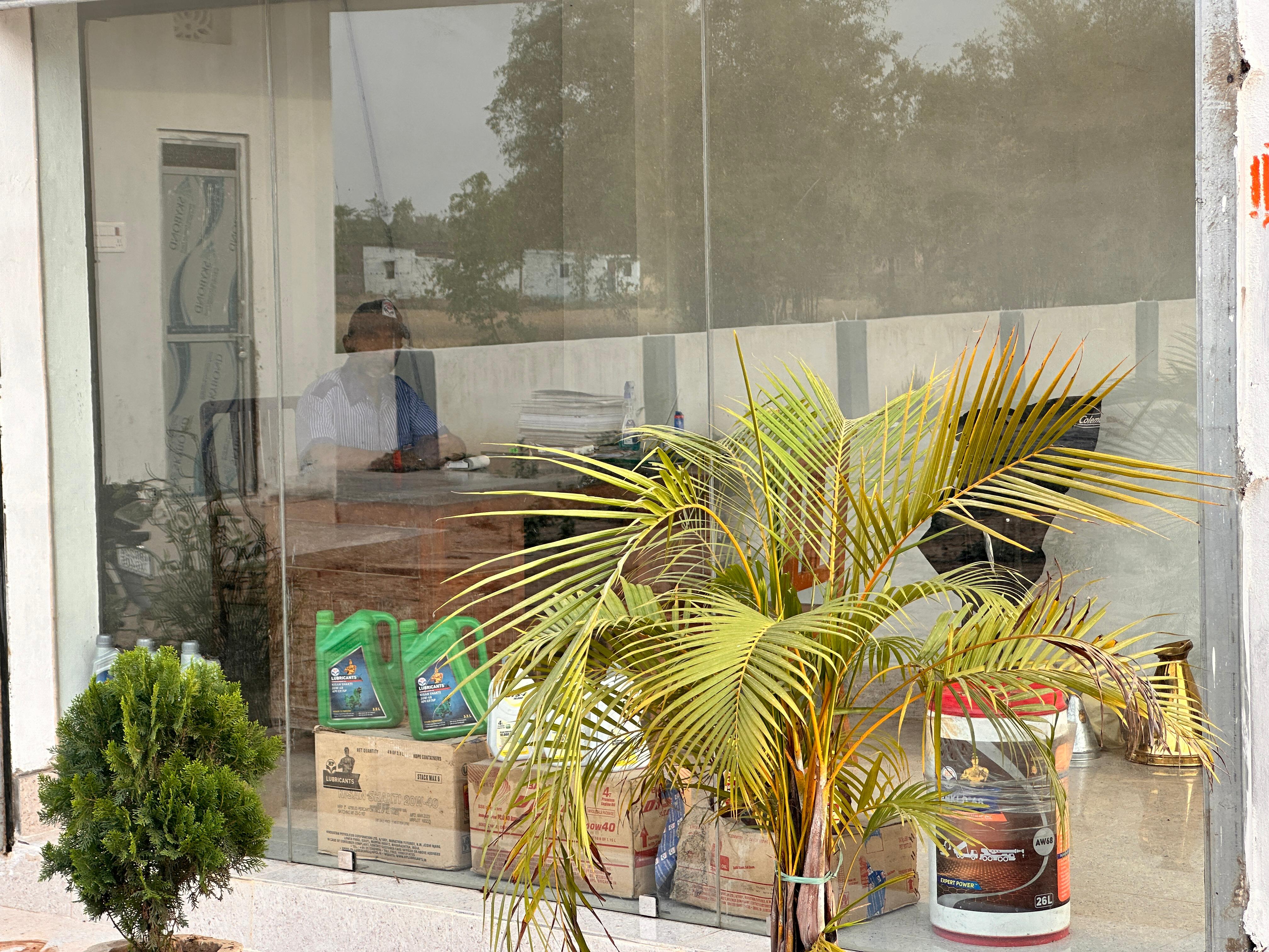 Hindustan Petroleum Corporation Limited - Pakri Basauli, West Champaran