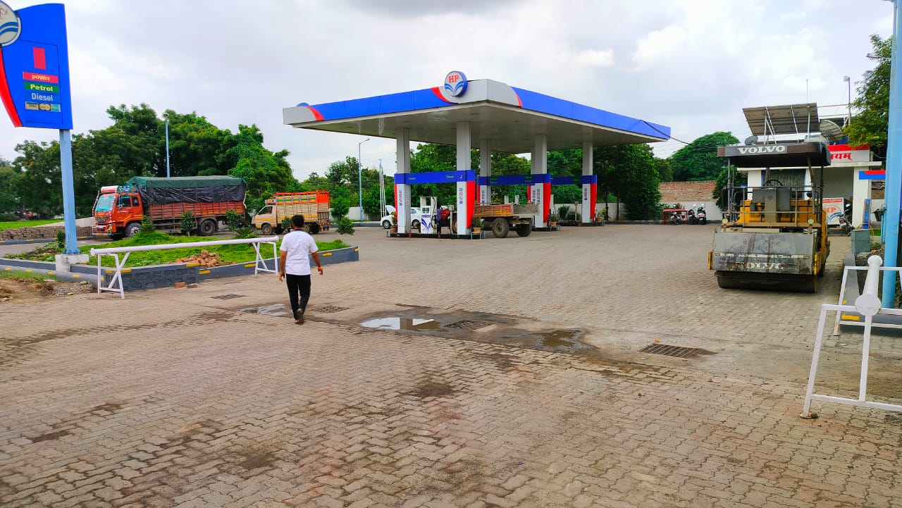 Hindustan Petroleum Corporation Limited - Jalna Aurangabad Road, Jalna