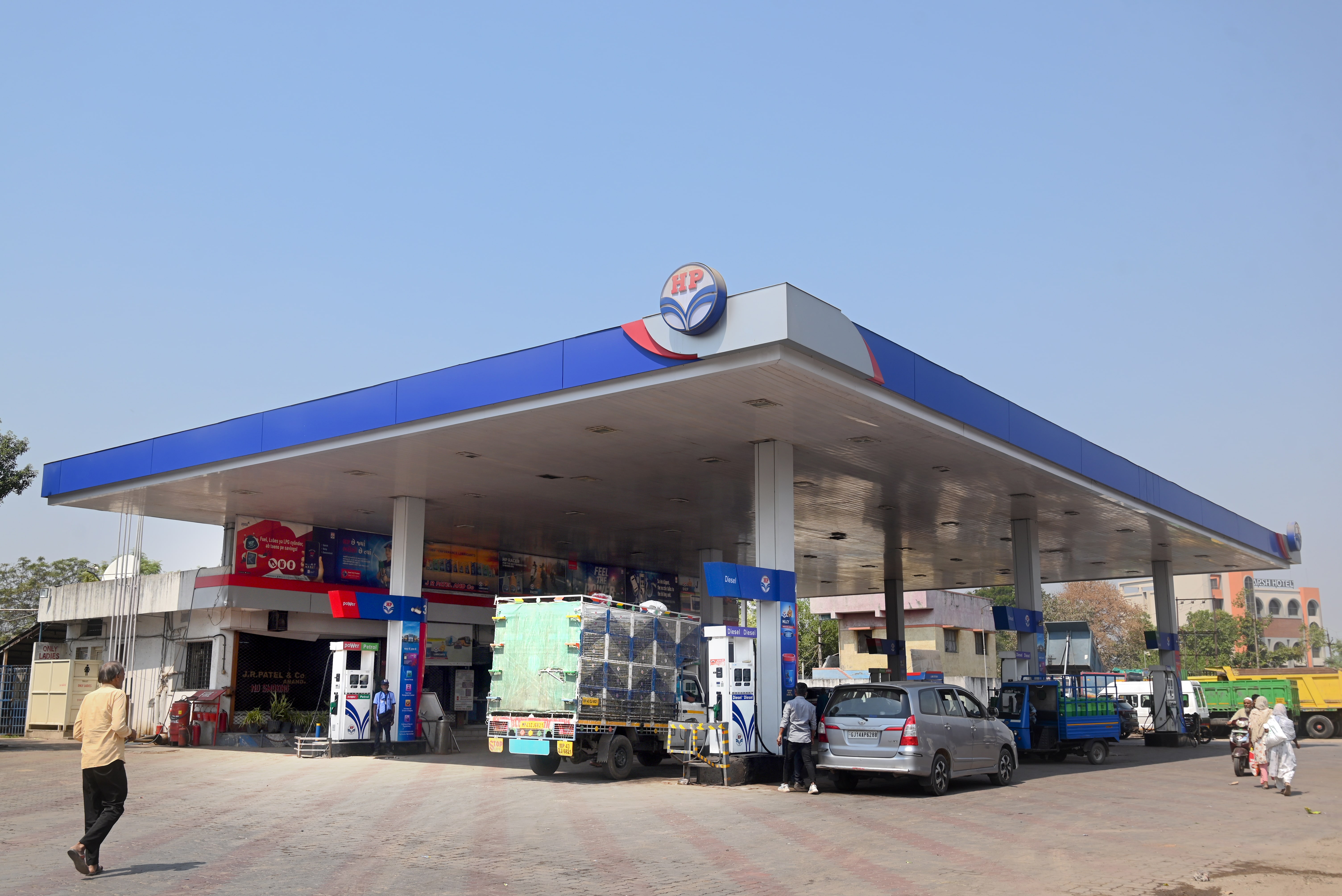 Hindustan Petroleum Corporation Limited - Samarkha Crossing, Anand