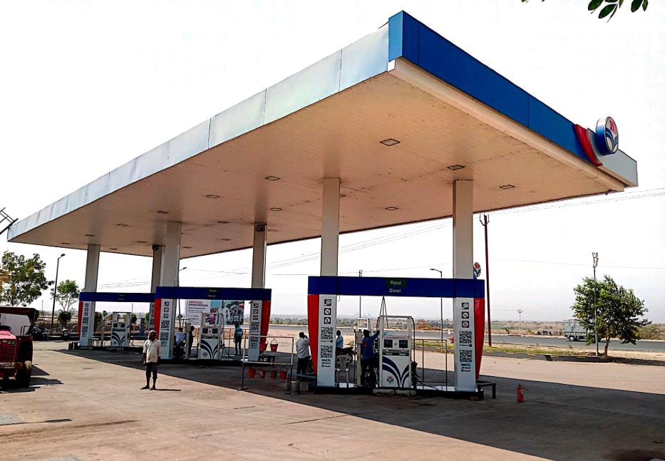 Hindustan Petroleum Corporation Limited - Indapur Akluj Road, Indapur