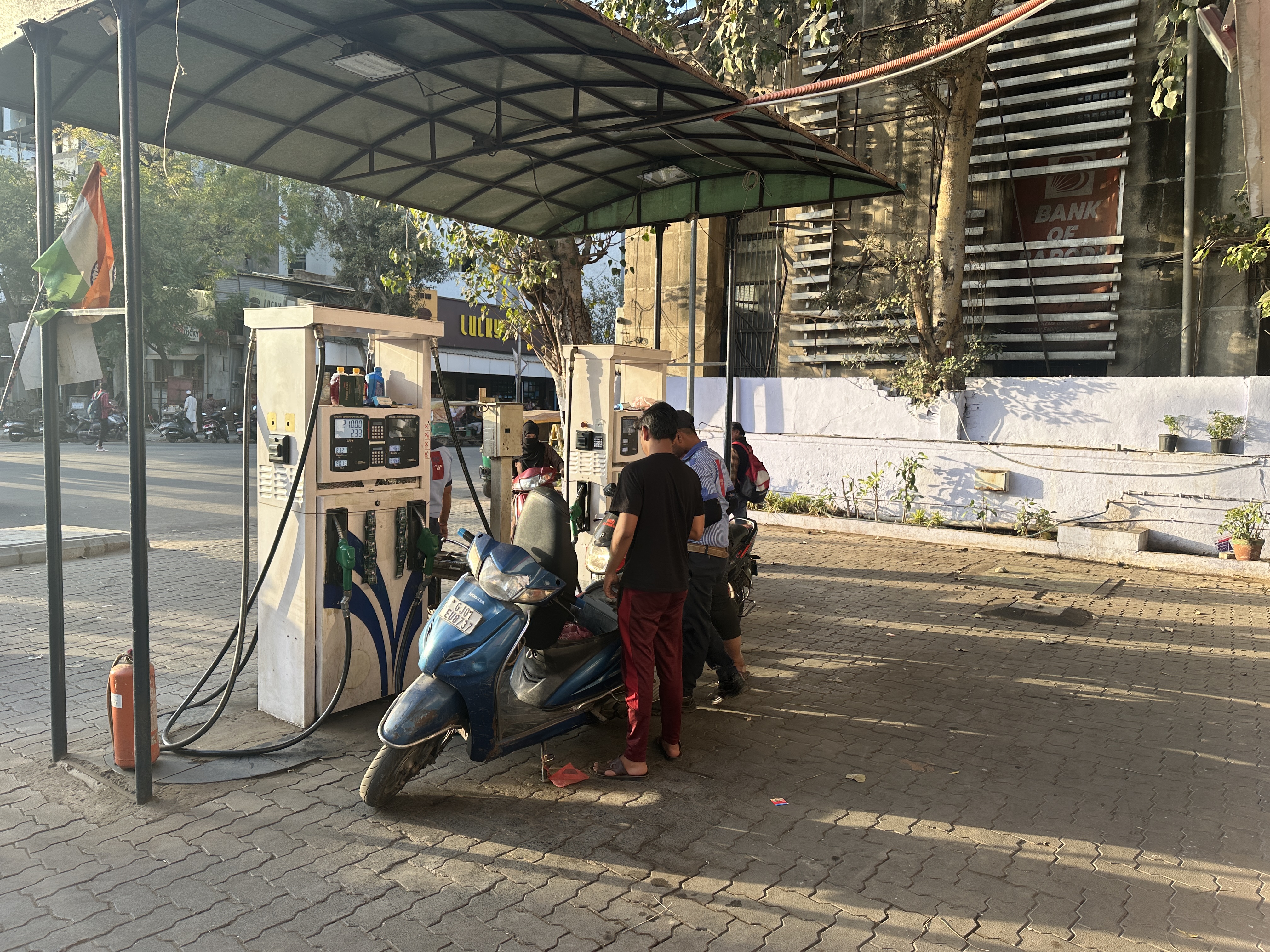 Hindustan Petroleum Corporation Limited - Lal Darwaja, Ahmedabad