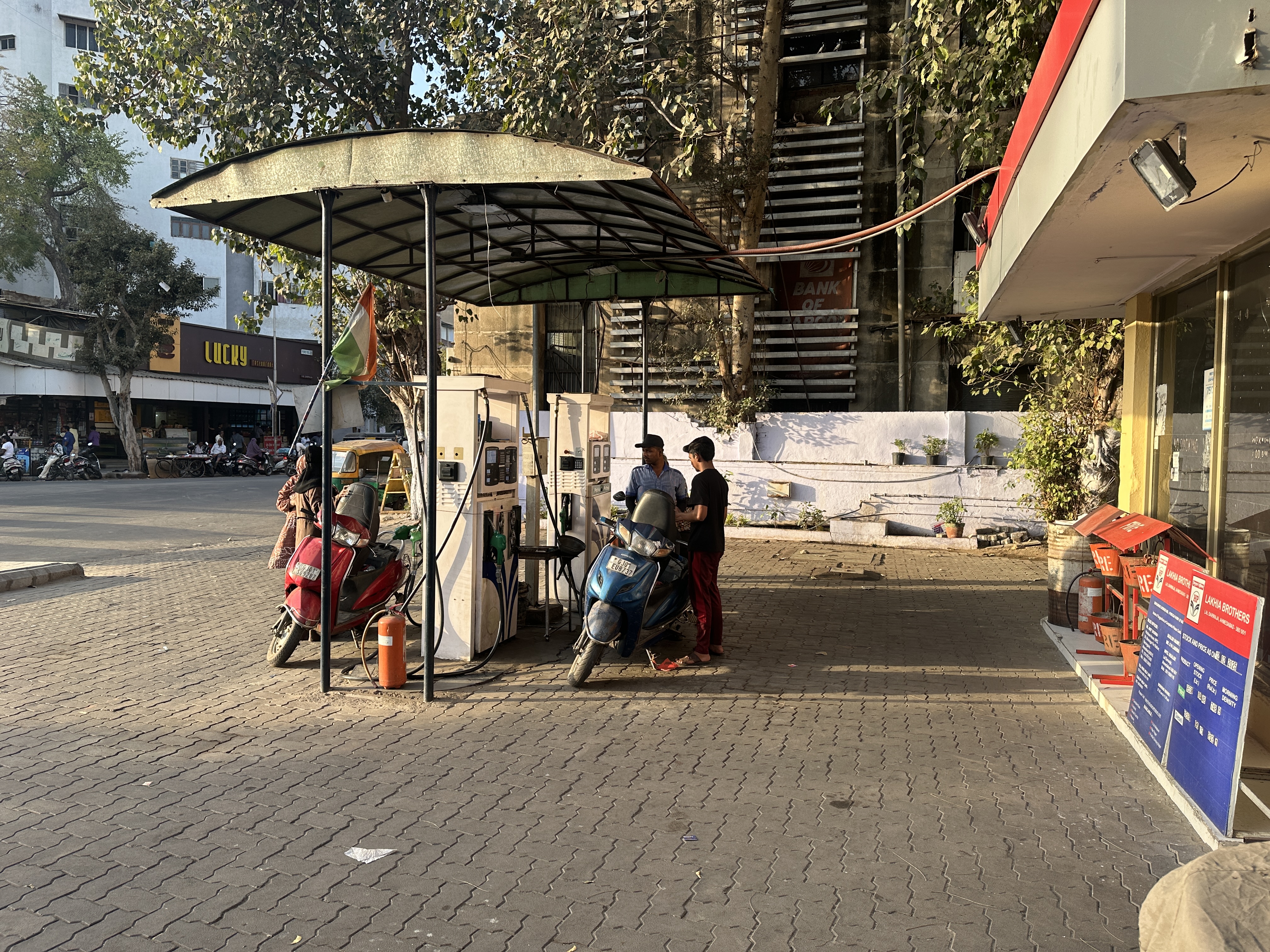 Hindustan Petroleum Corporation Limited - Lal Darwaja, Ahmedabad