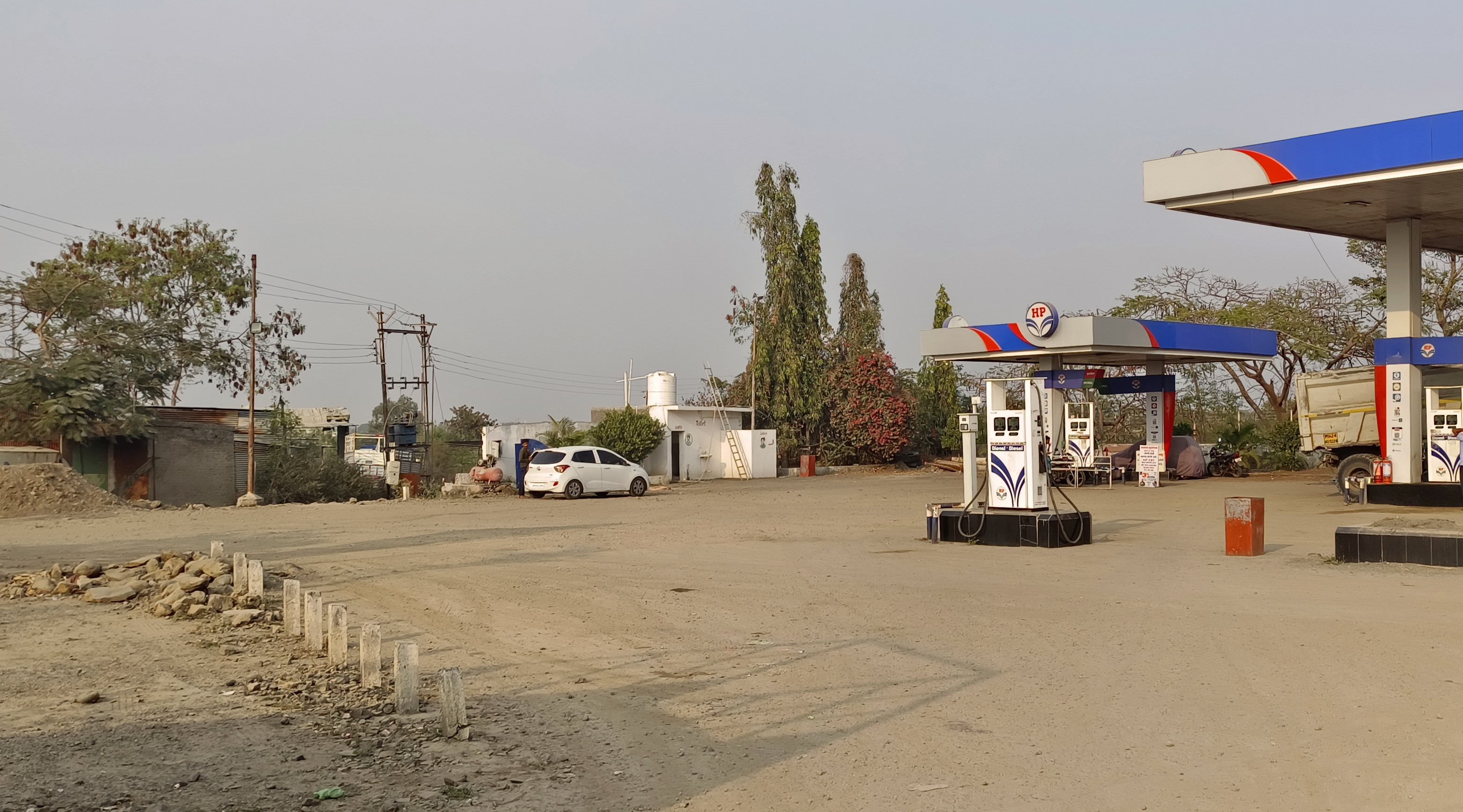 Hindustan Petroleum Corporation Limited - Ausa, Latur