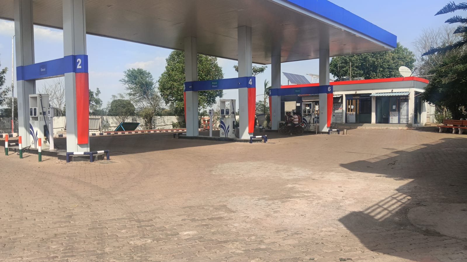 Hindustan Petroleum Corporation Limited - Barkheda Hat, Guna