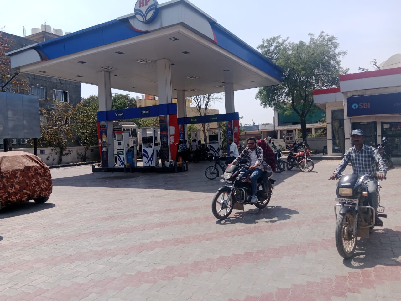 Hindustan Petroleum Corporation Limited - Orcha Road, Tikamgarh