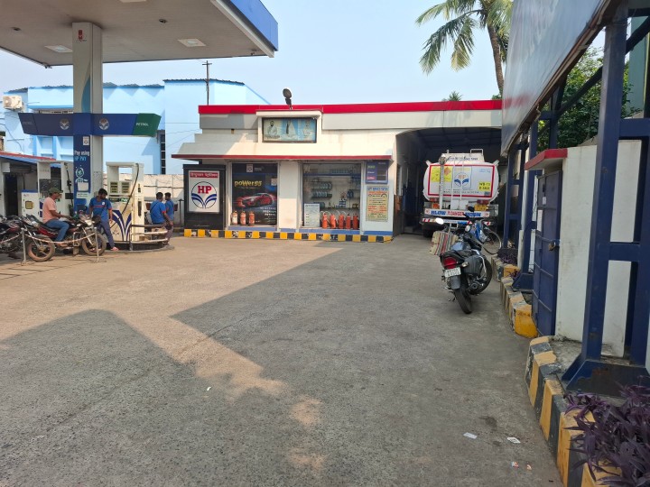 Hindustan Petroleum Corporation Limited - Mankundu, Chandannagar