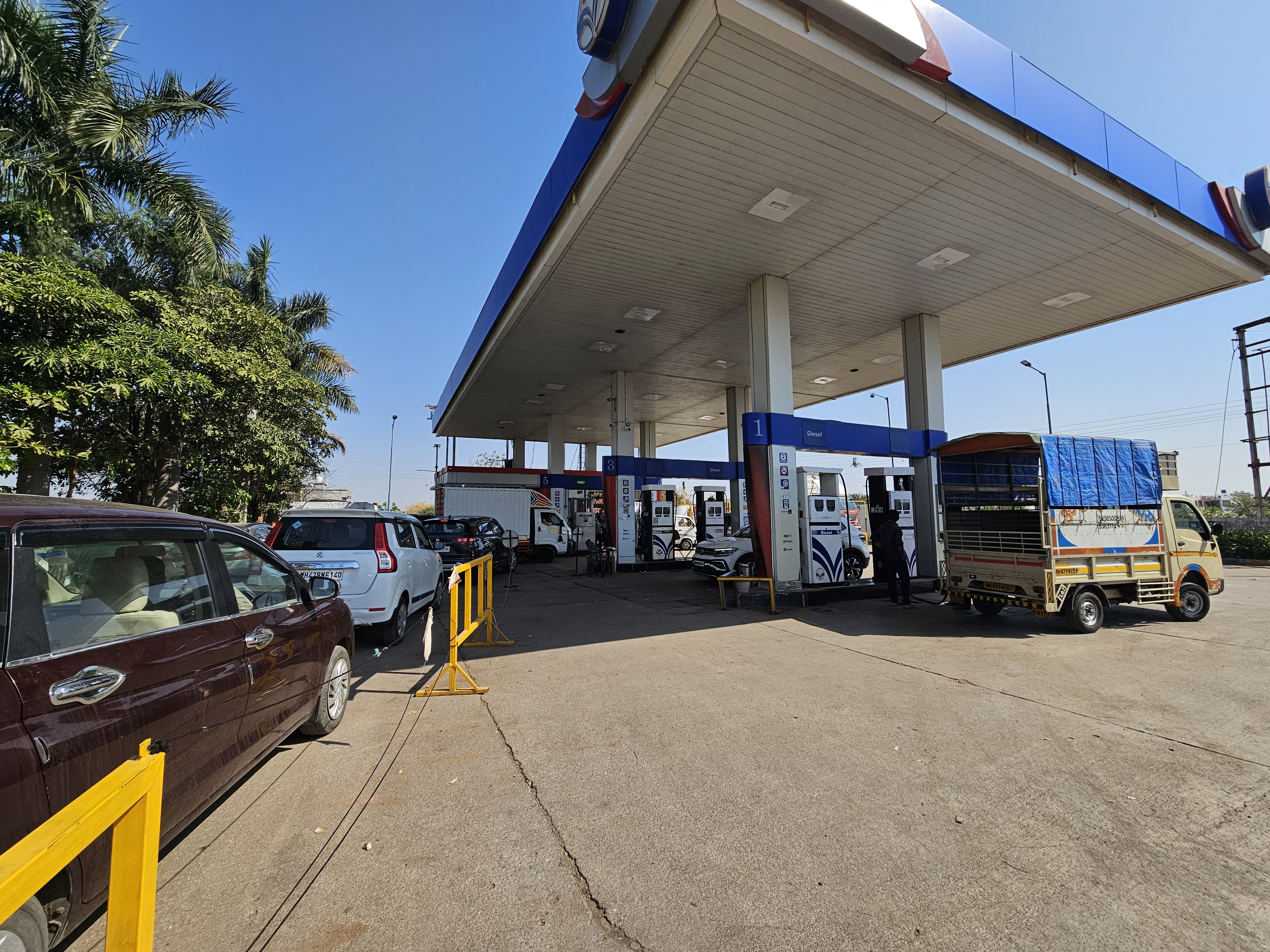 Hindustan Petroleum Corporation Limited - Barshi Paranda Road, Barshi