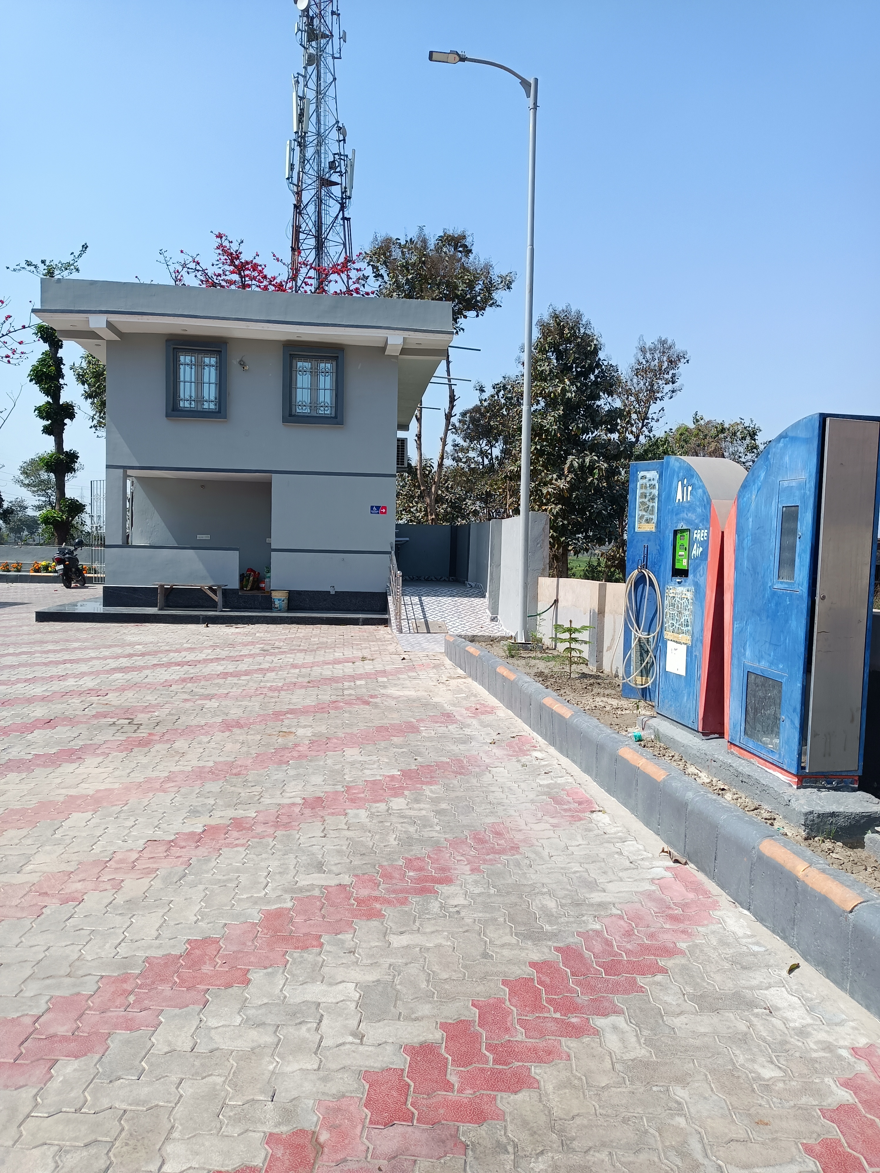 Hindustan Petroleum Corporation Limited - Hajipur Muzaffarpur Highway, Muzaffarpur